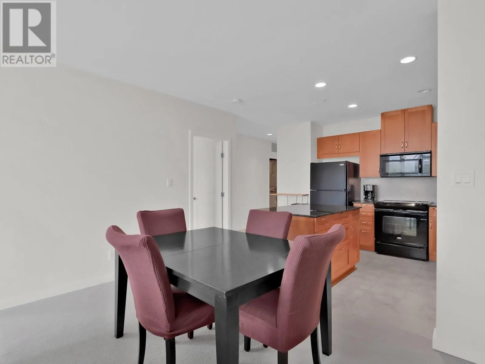 3301 SKAHA LAKE Road Unit# 601