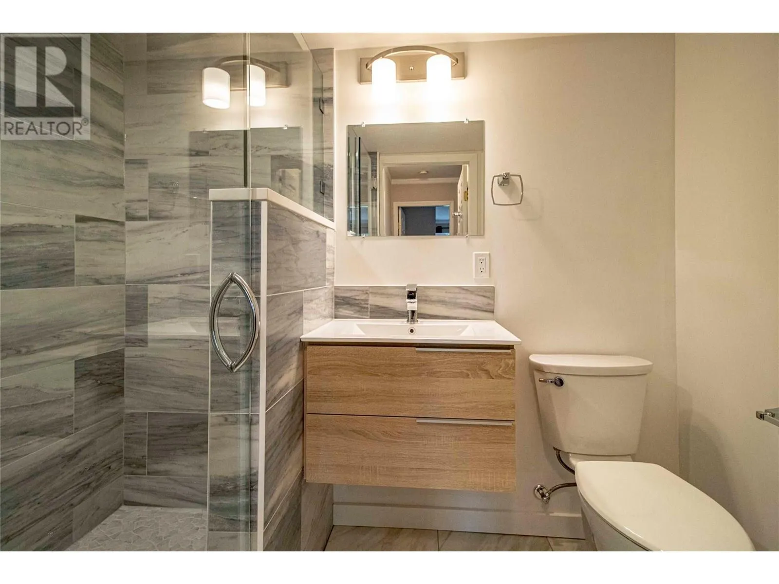 3948 Finnerty Road Unit# 145