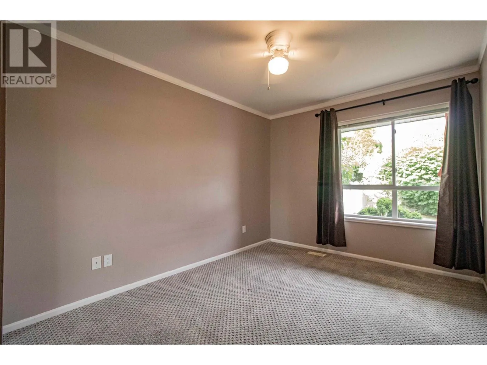 3948 Finnerty Road Unit# 145