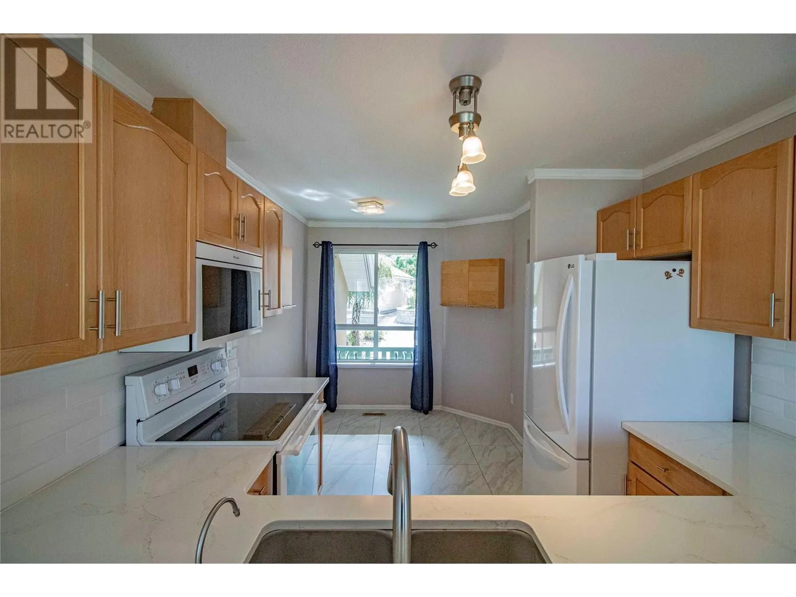 3948 Finnerty Road Unit# 145