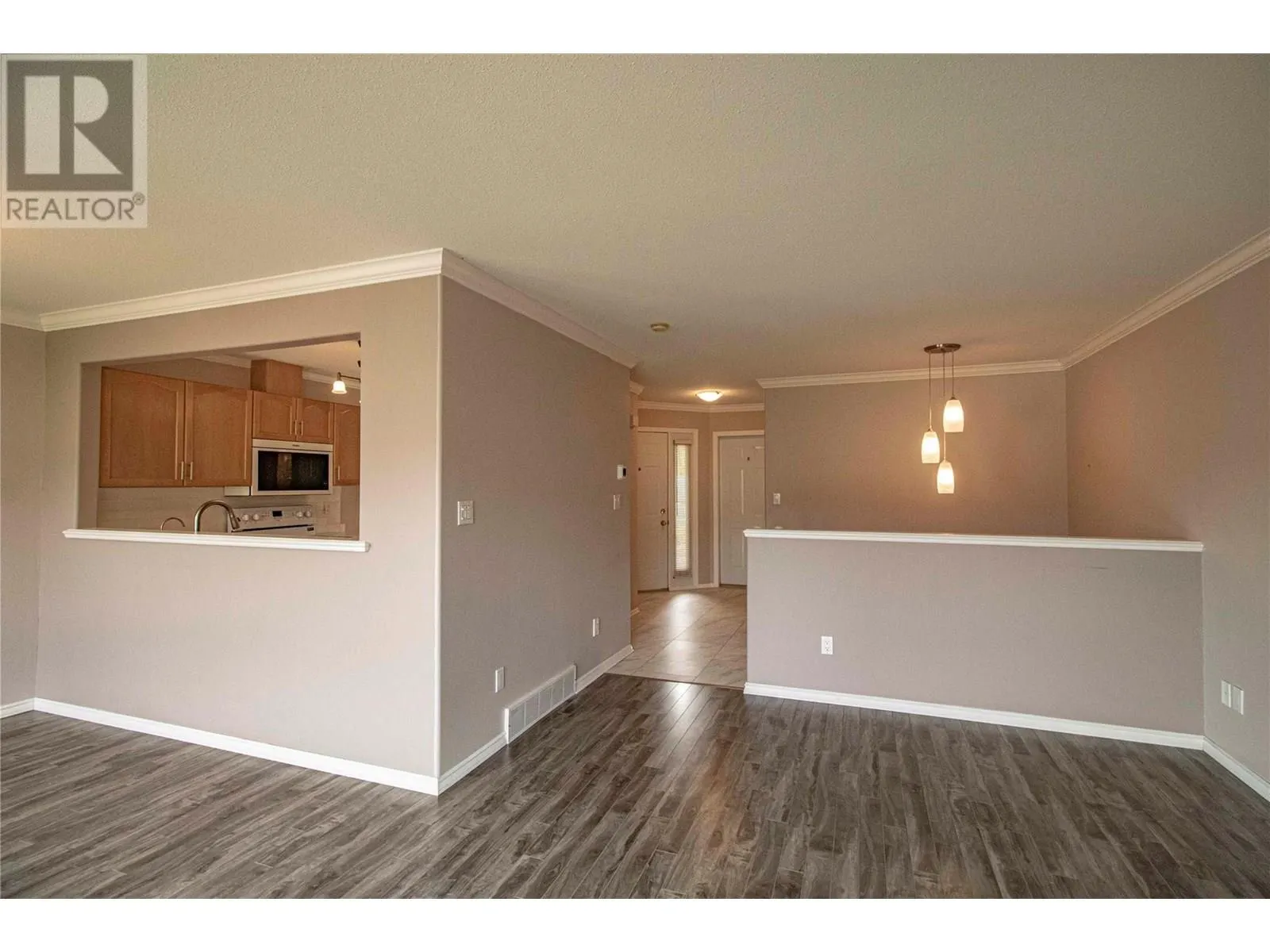 3948 Finnerty Road Unit# 145