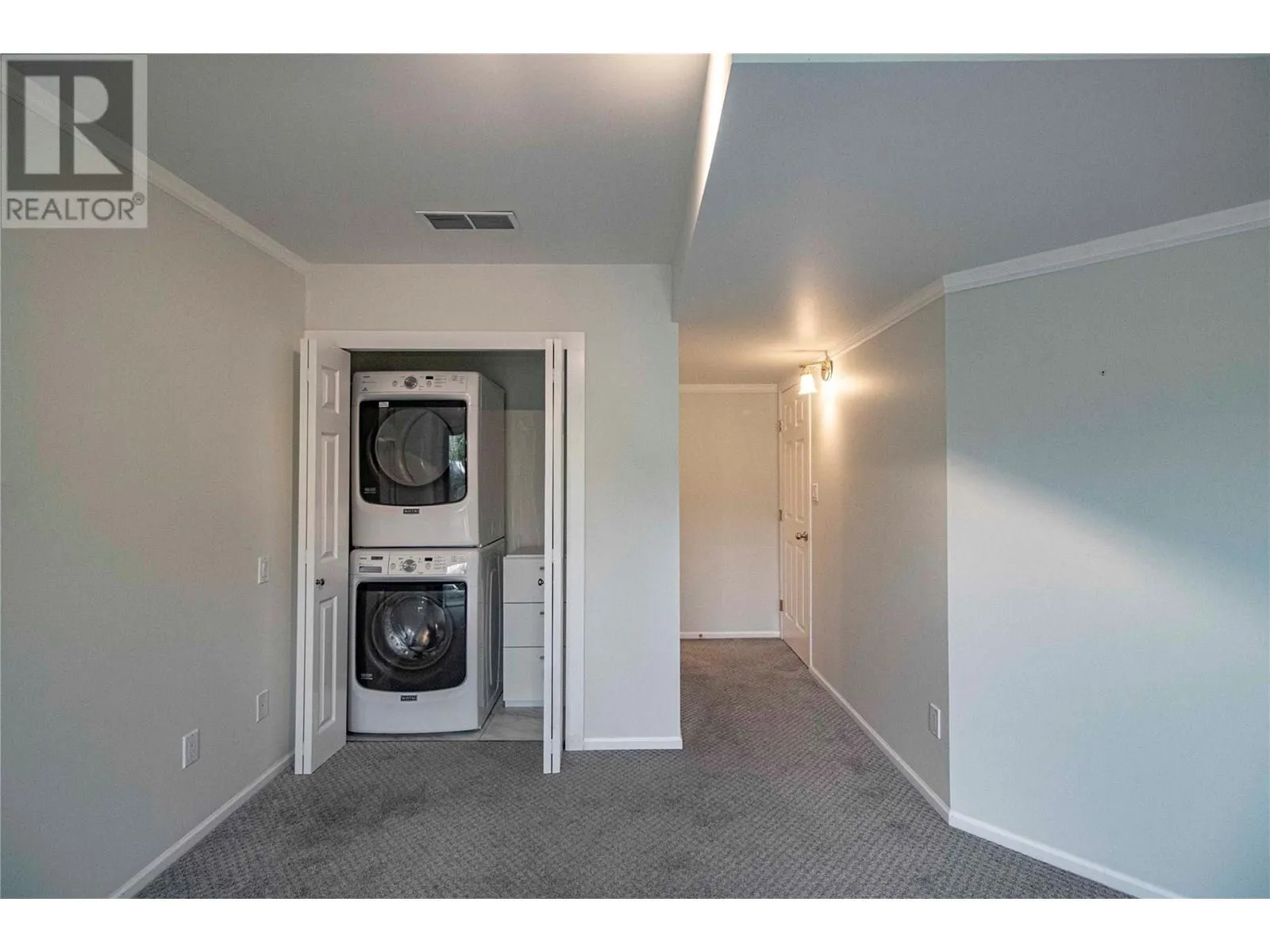 3948 Finnerty Road Unit# 145