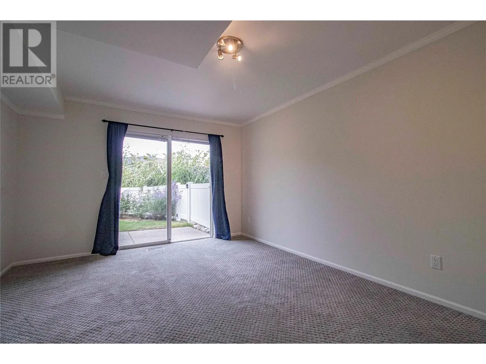 3948 Finnerty Road Unit# 145
