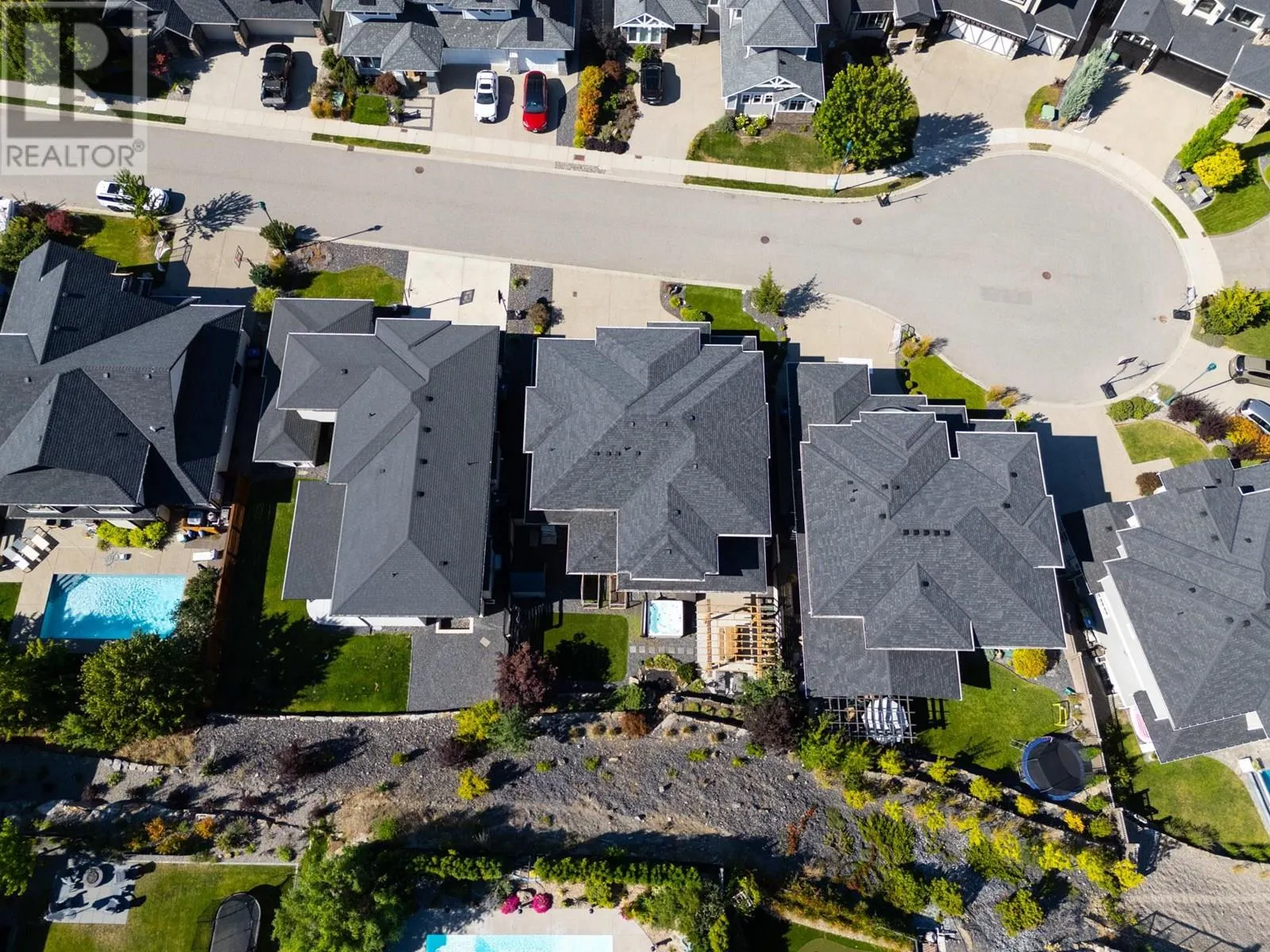 453 Lakepointe Drive