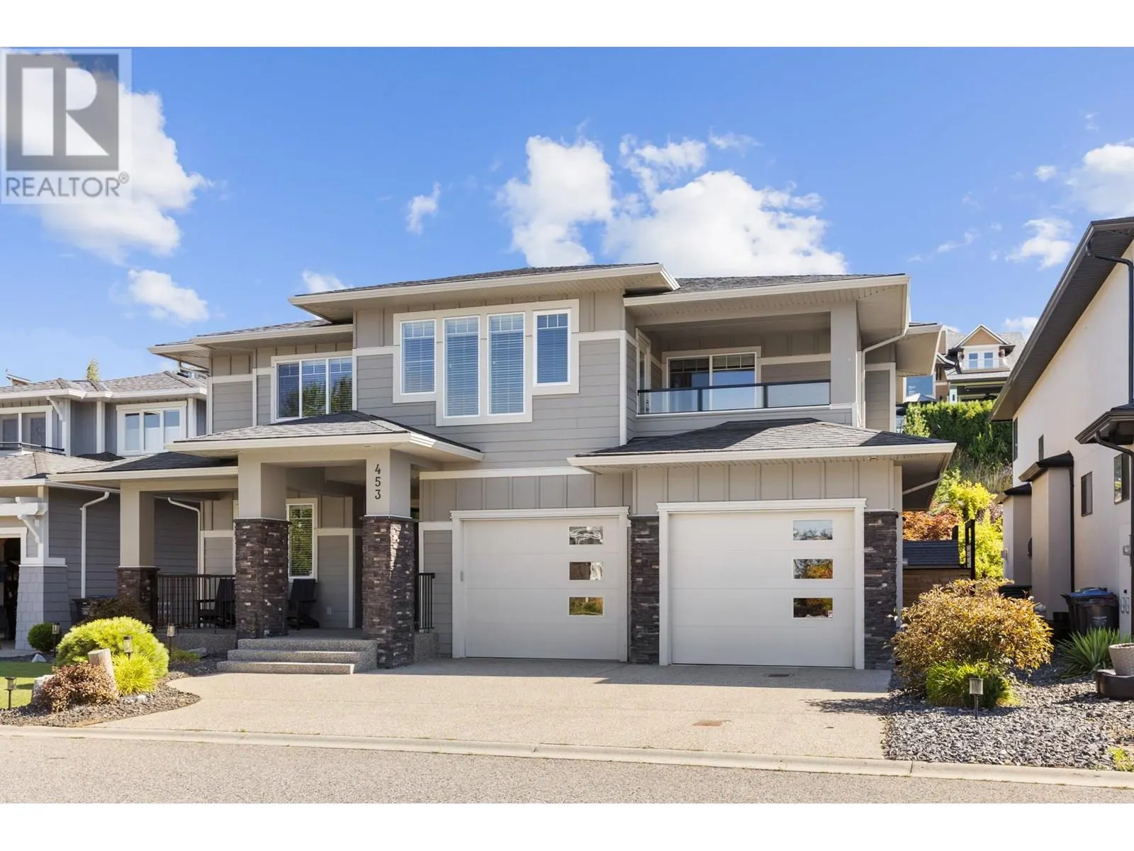 453 Lakepointe Drive