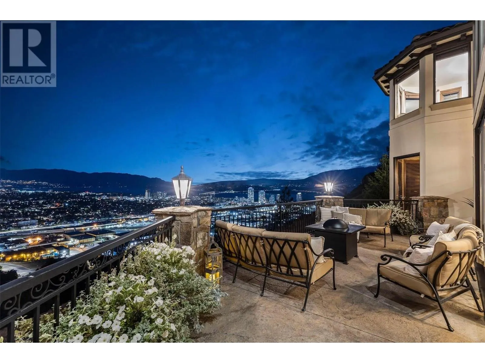 1113 Parkbluff Lane
