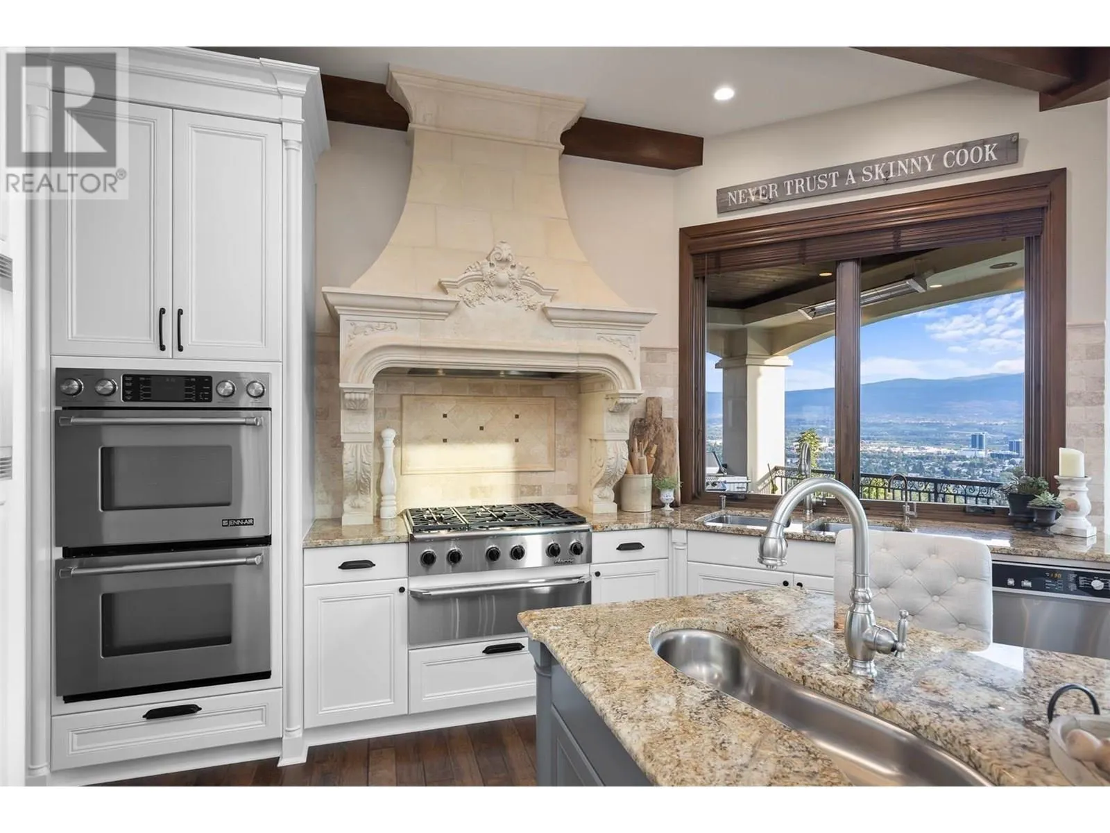 1113 Parkbluff Lane