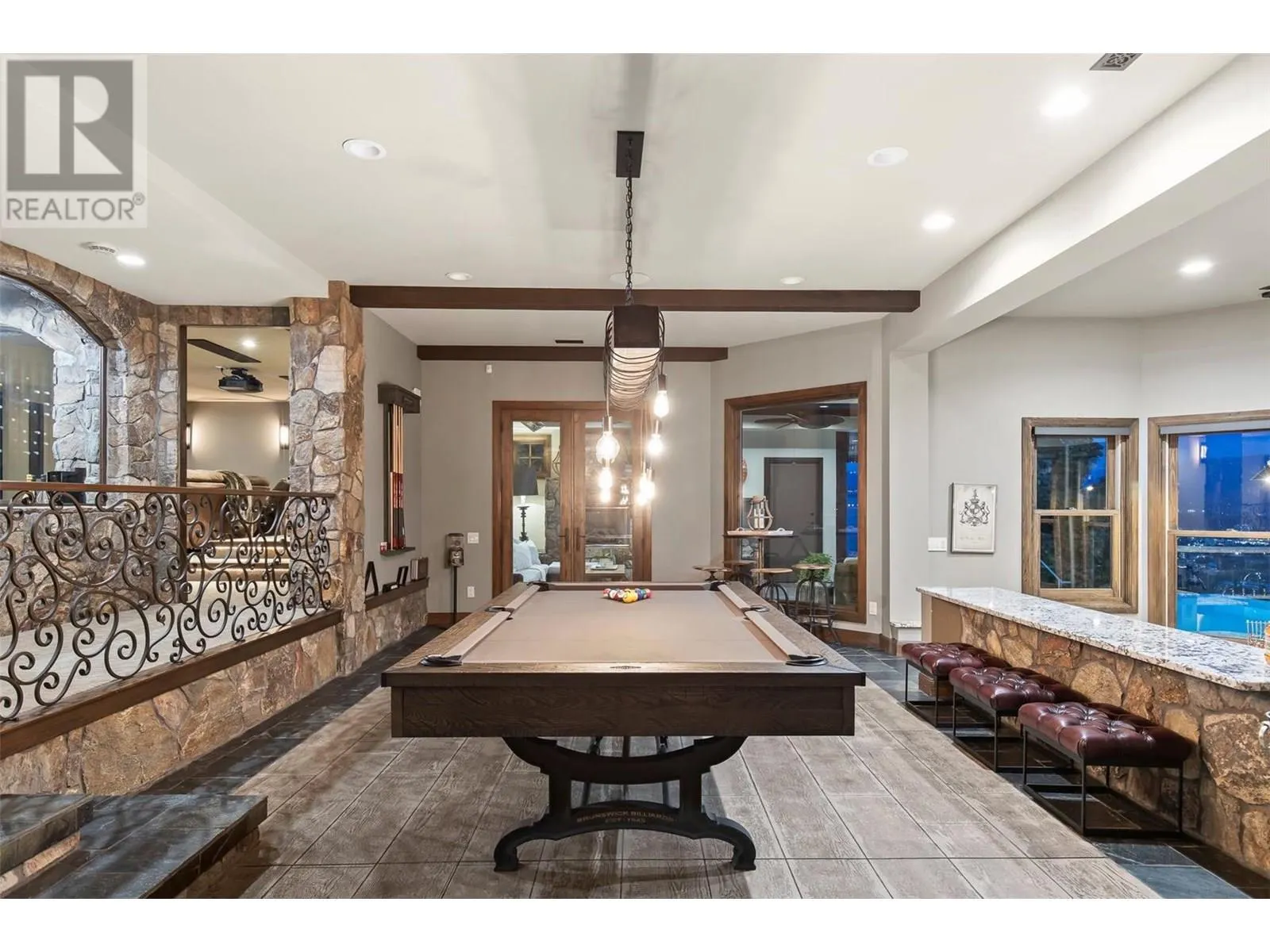 1113 Parkbluff Lane