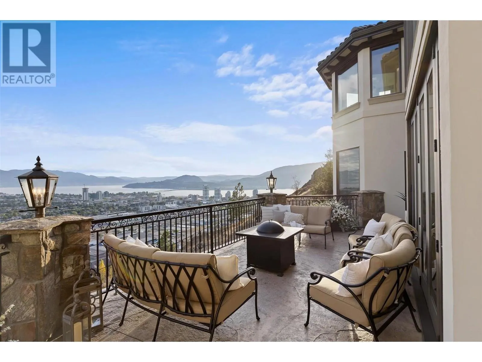 1113 Parkbluff Lane