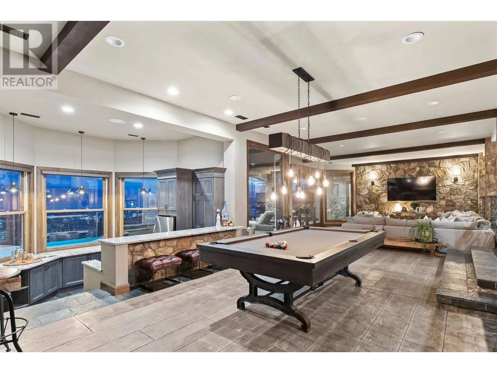 1113 Parkbluff Lane