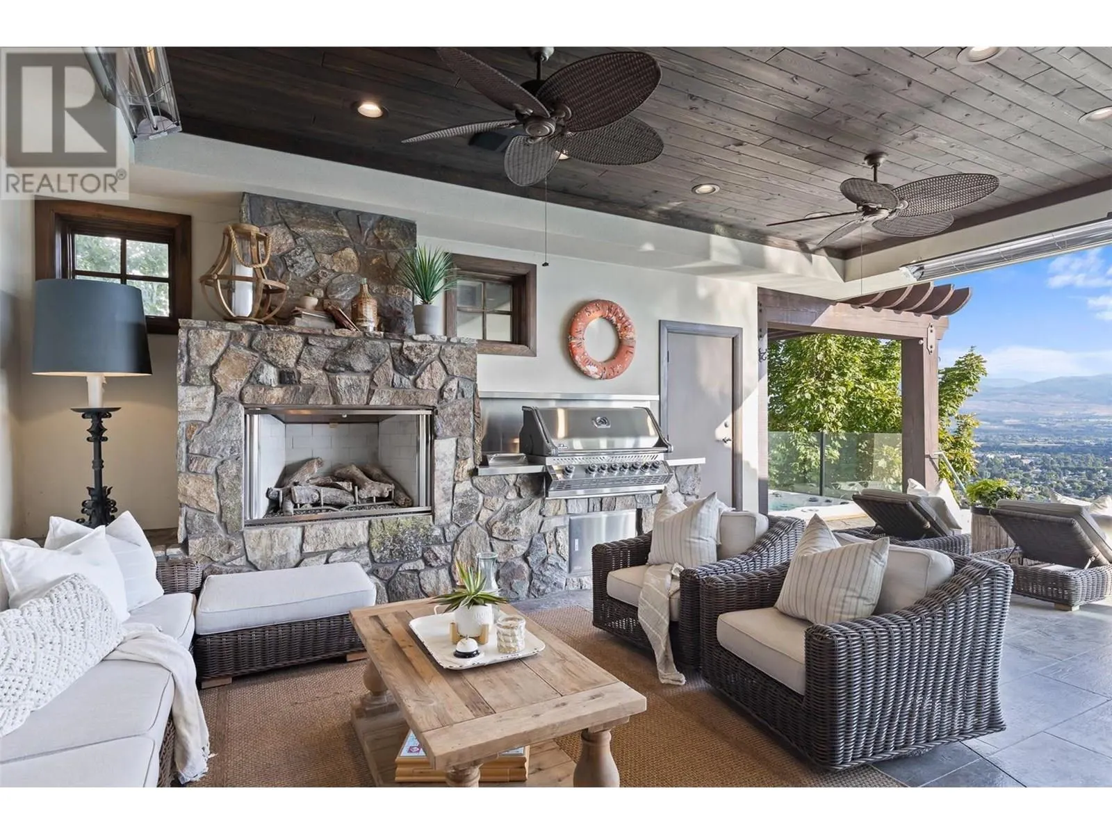 1113 Parkbluff Lane