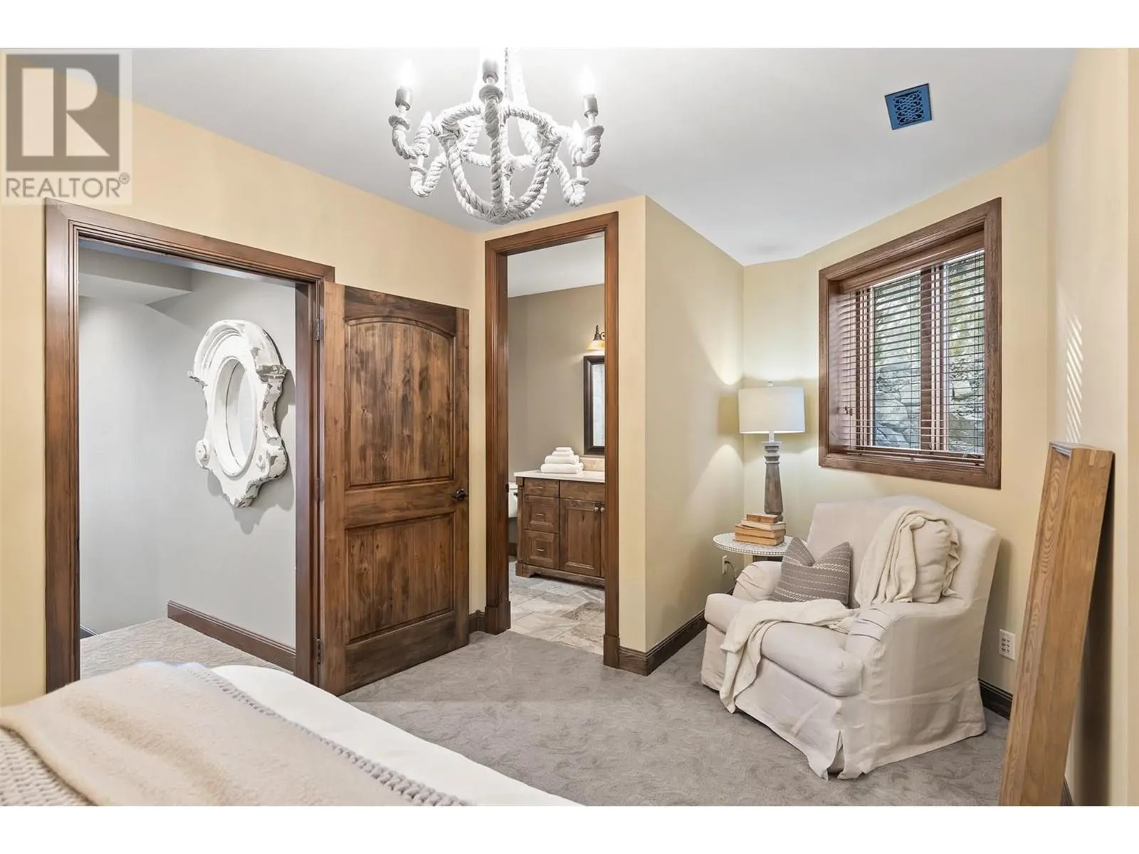 1113 Parkbluff Lane