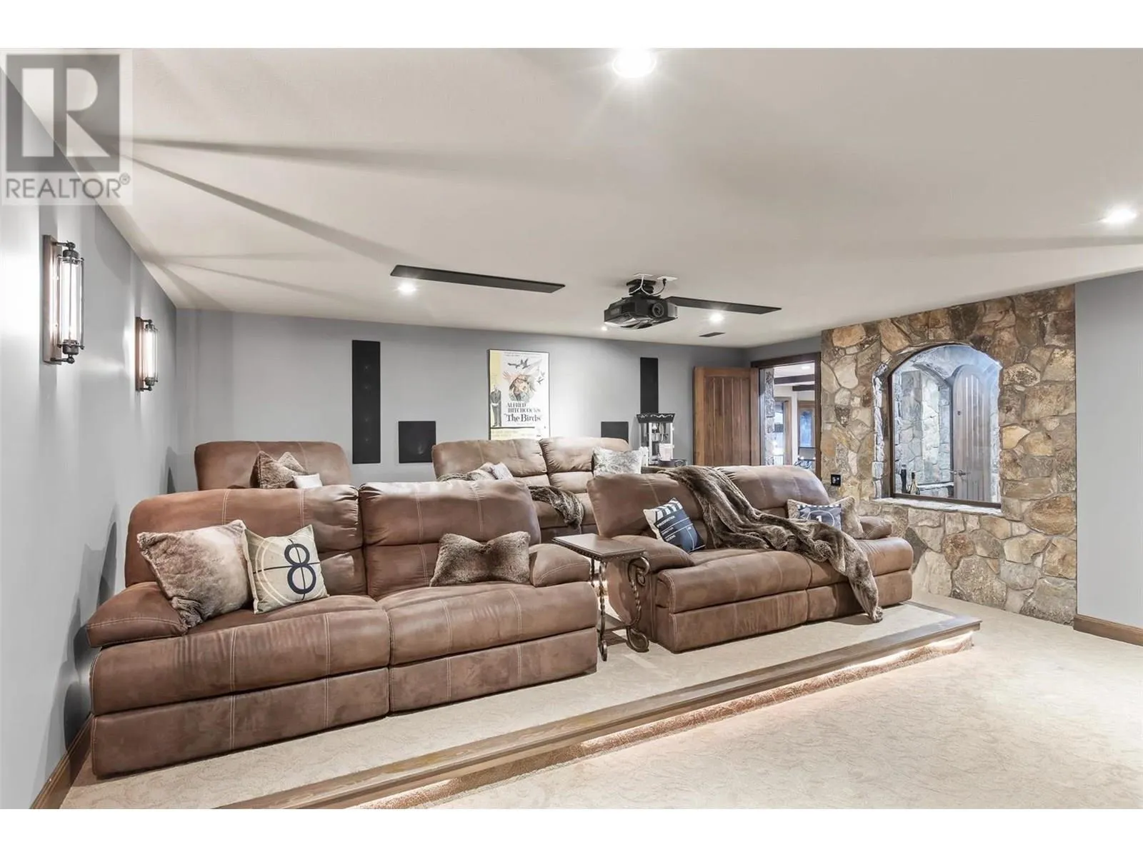 1113 Parkbluff Lane