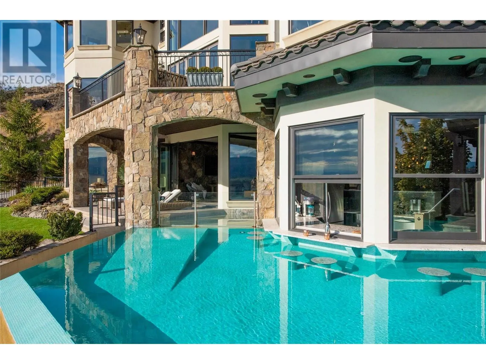 1113 Parkbluff Lane