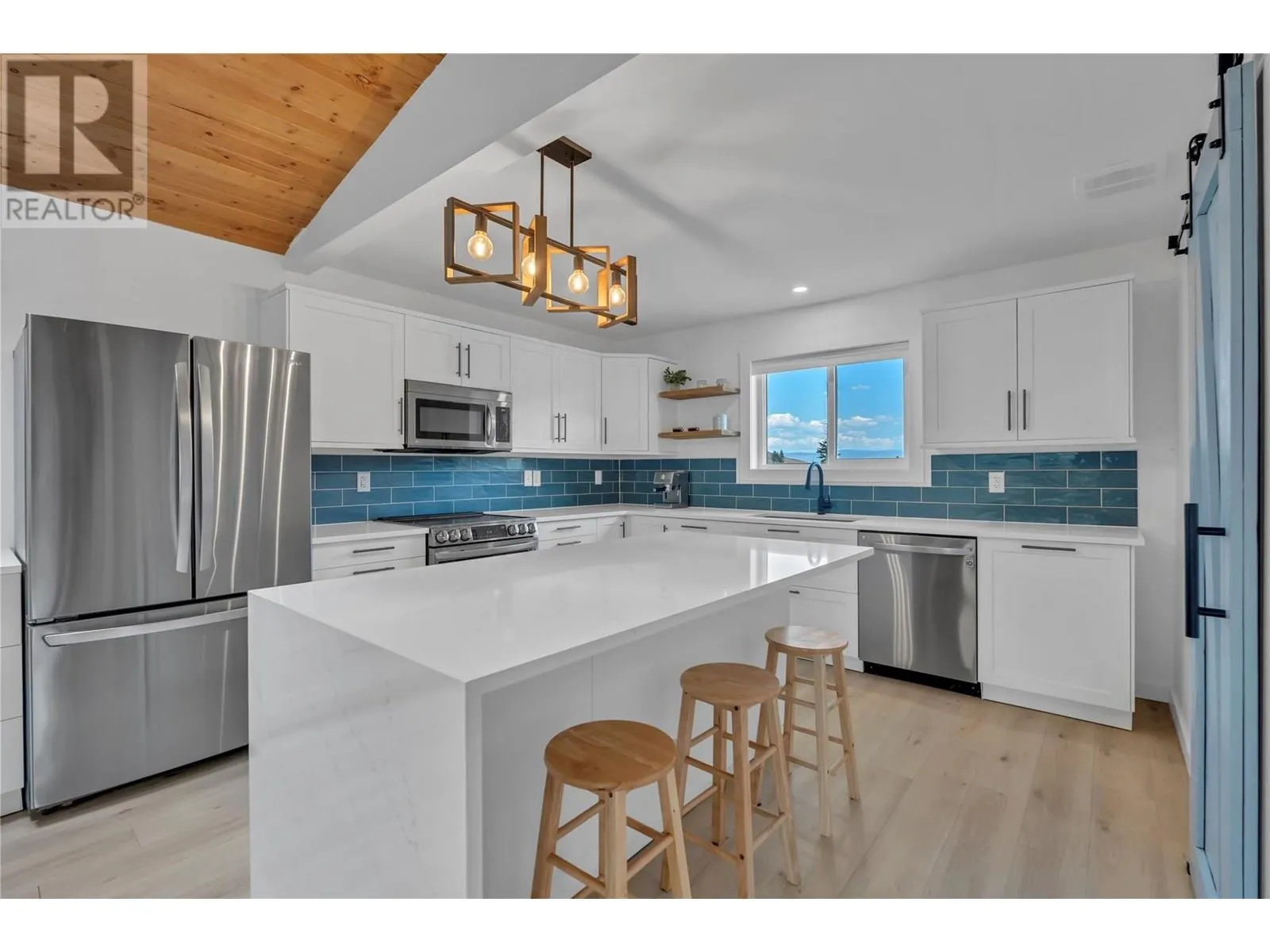 285 WESTVIEW Road