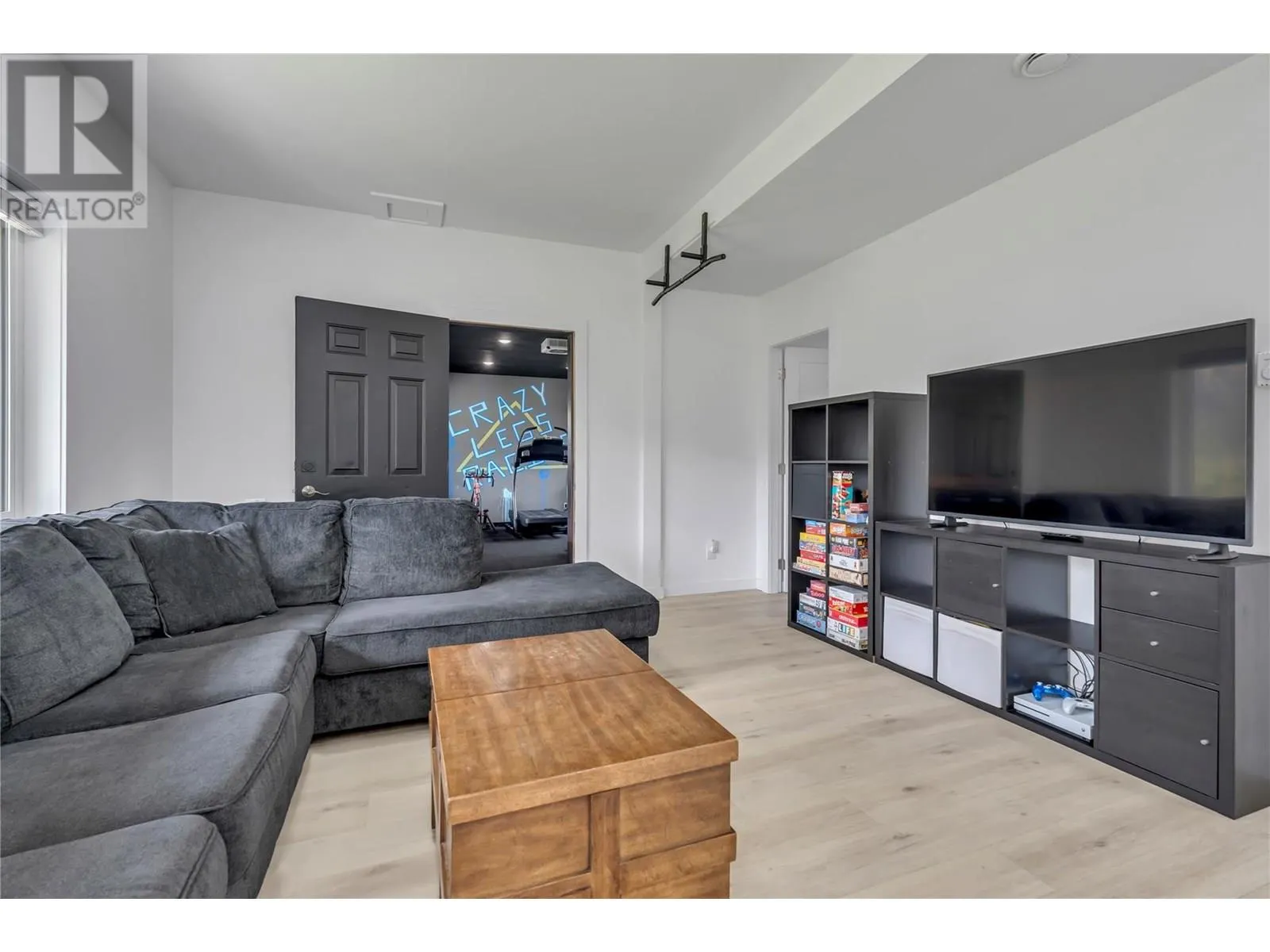 285 WESTVIEW Road