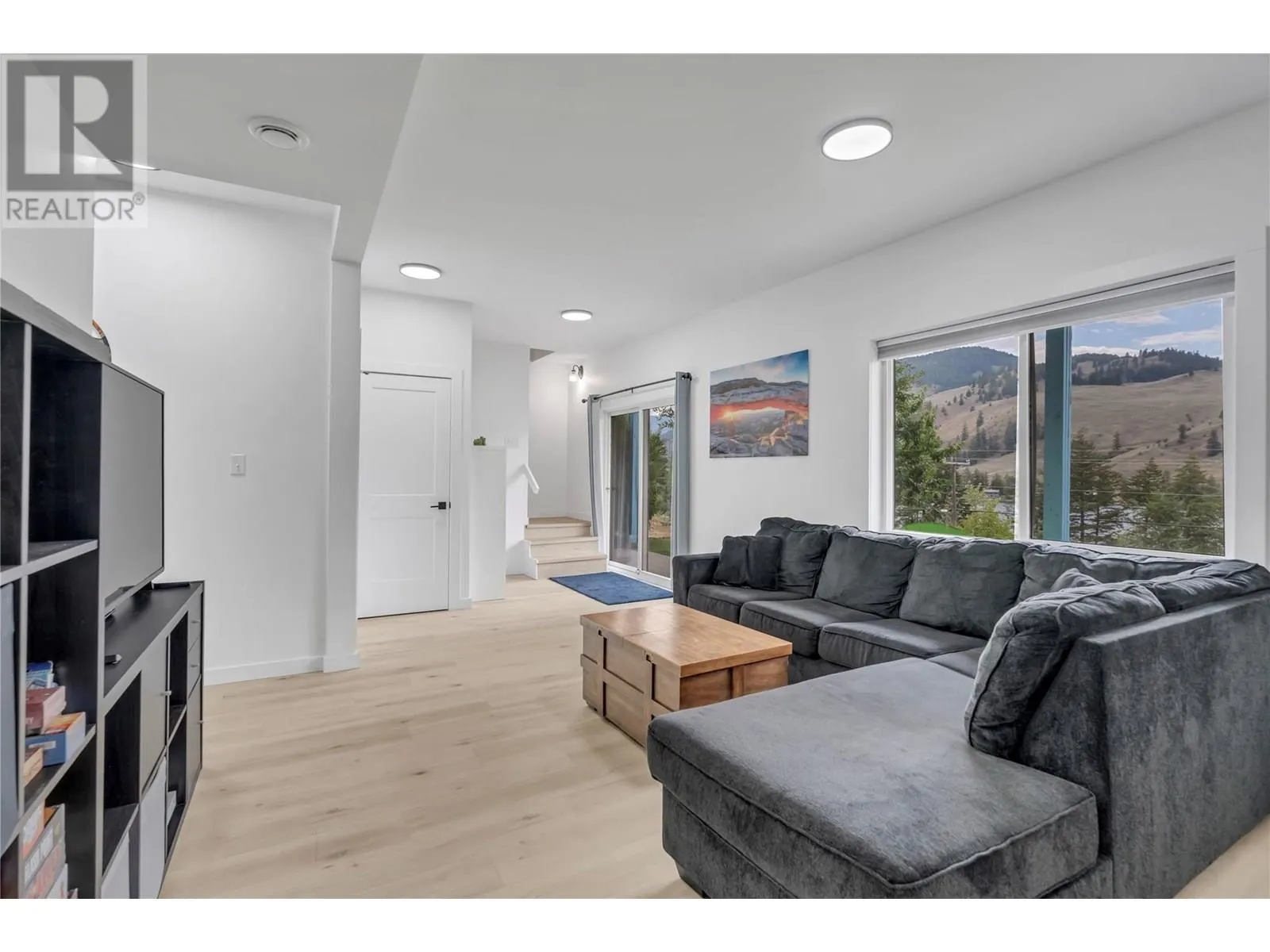 285 WESTVIEW Road