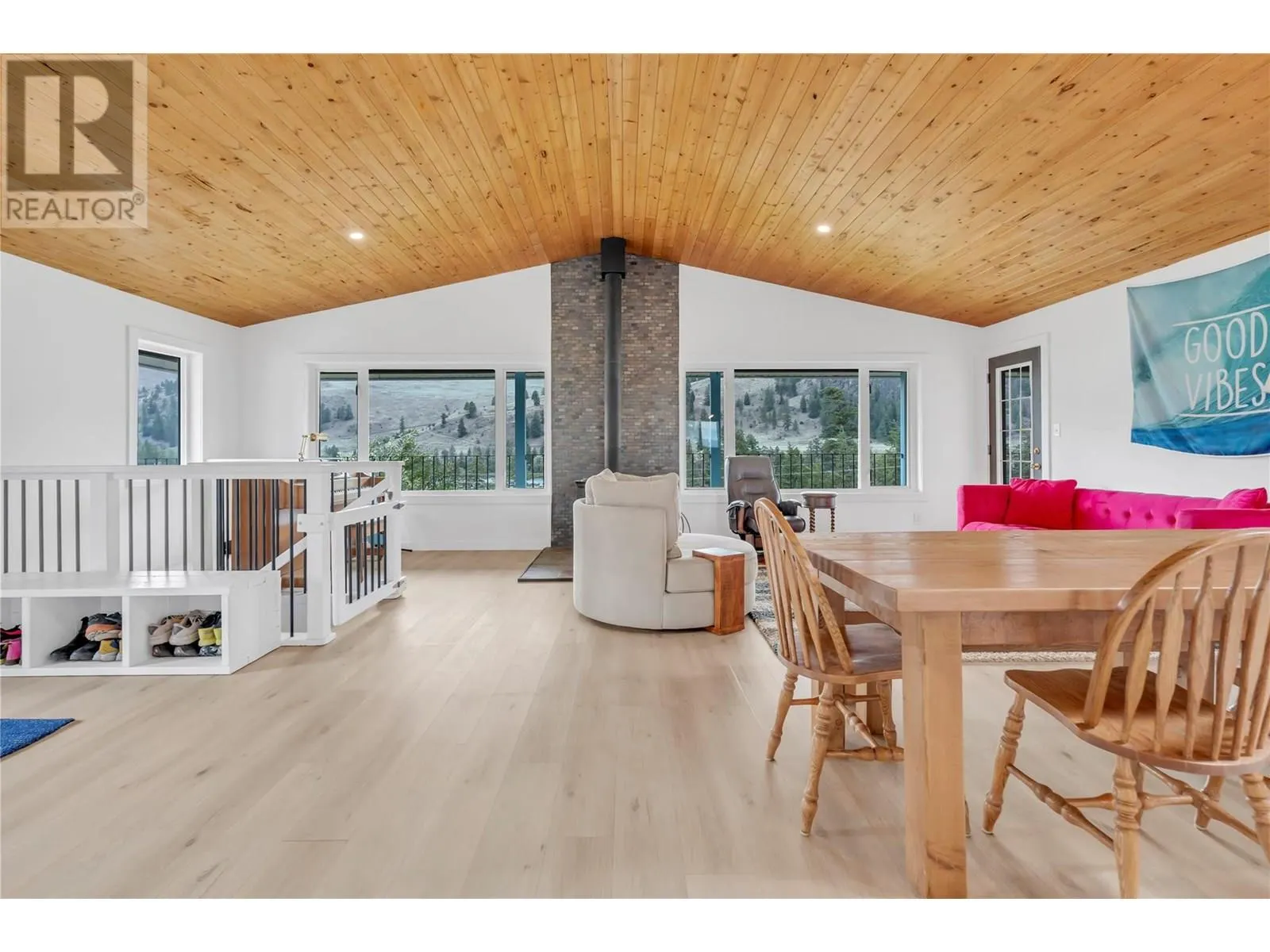 285 WESTVIEW Road