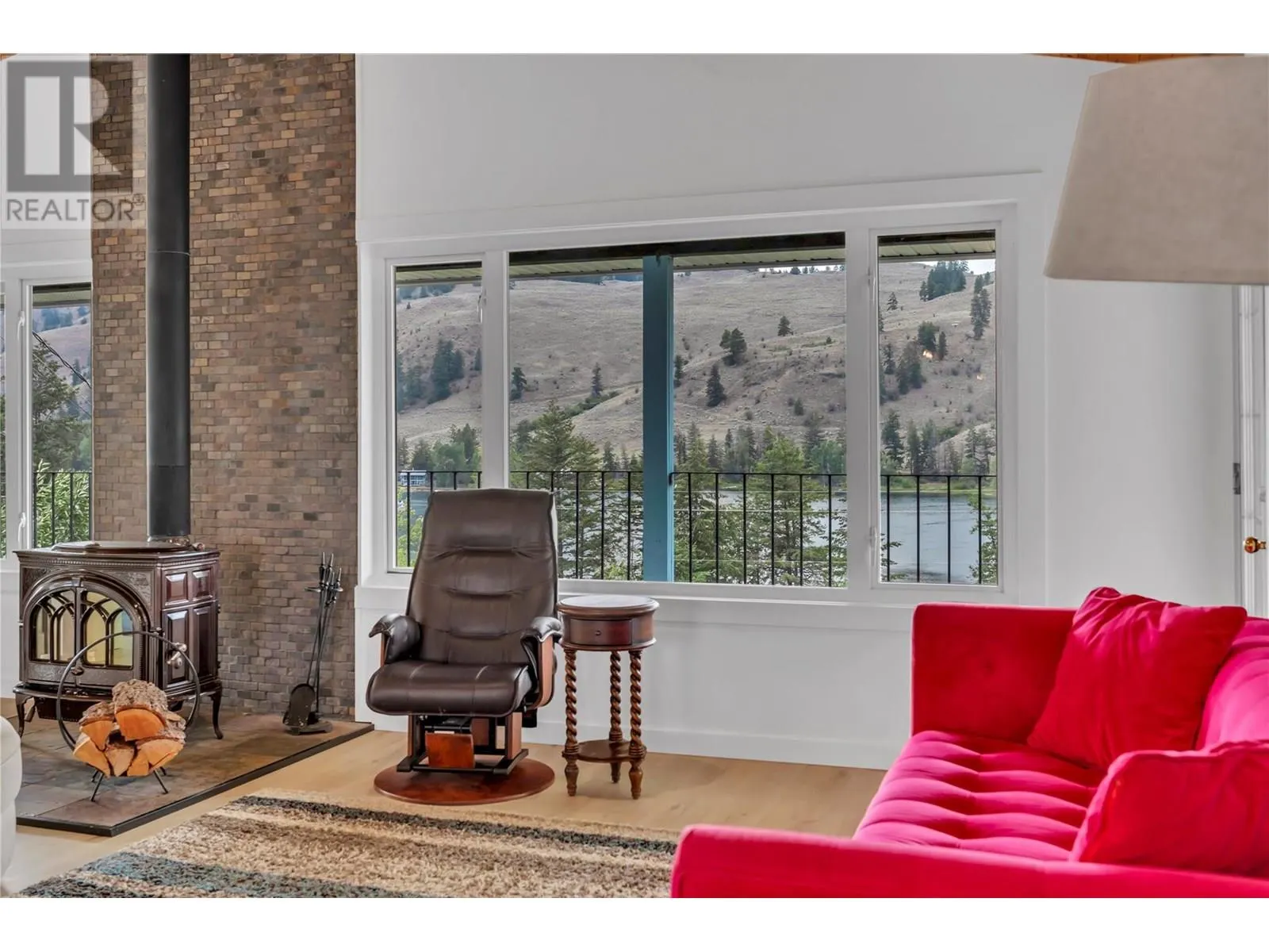 285 WESTVIEW Road