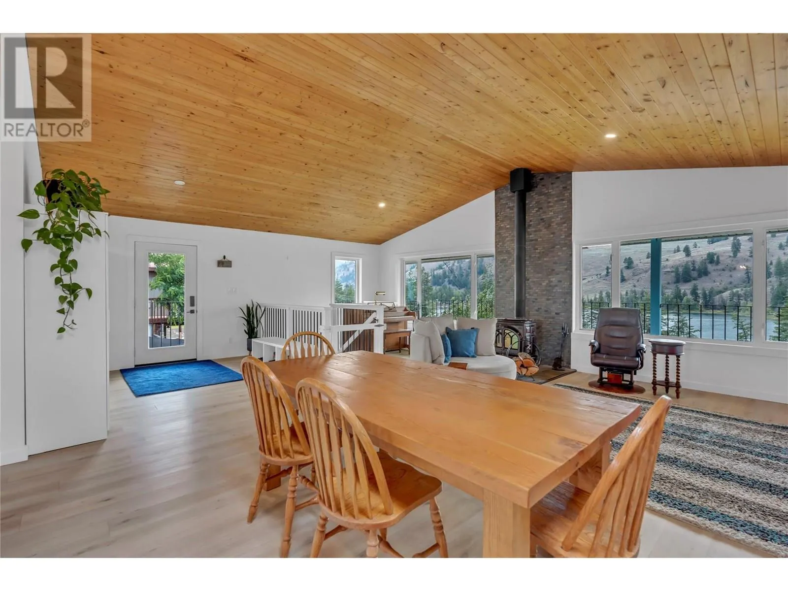 285 WESTVIEW Road