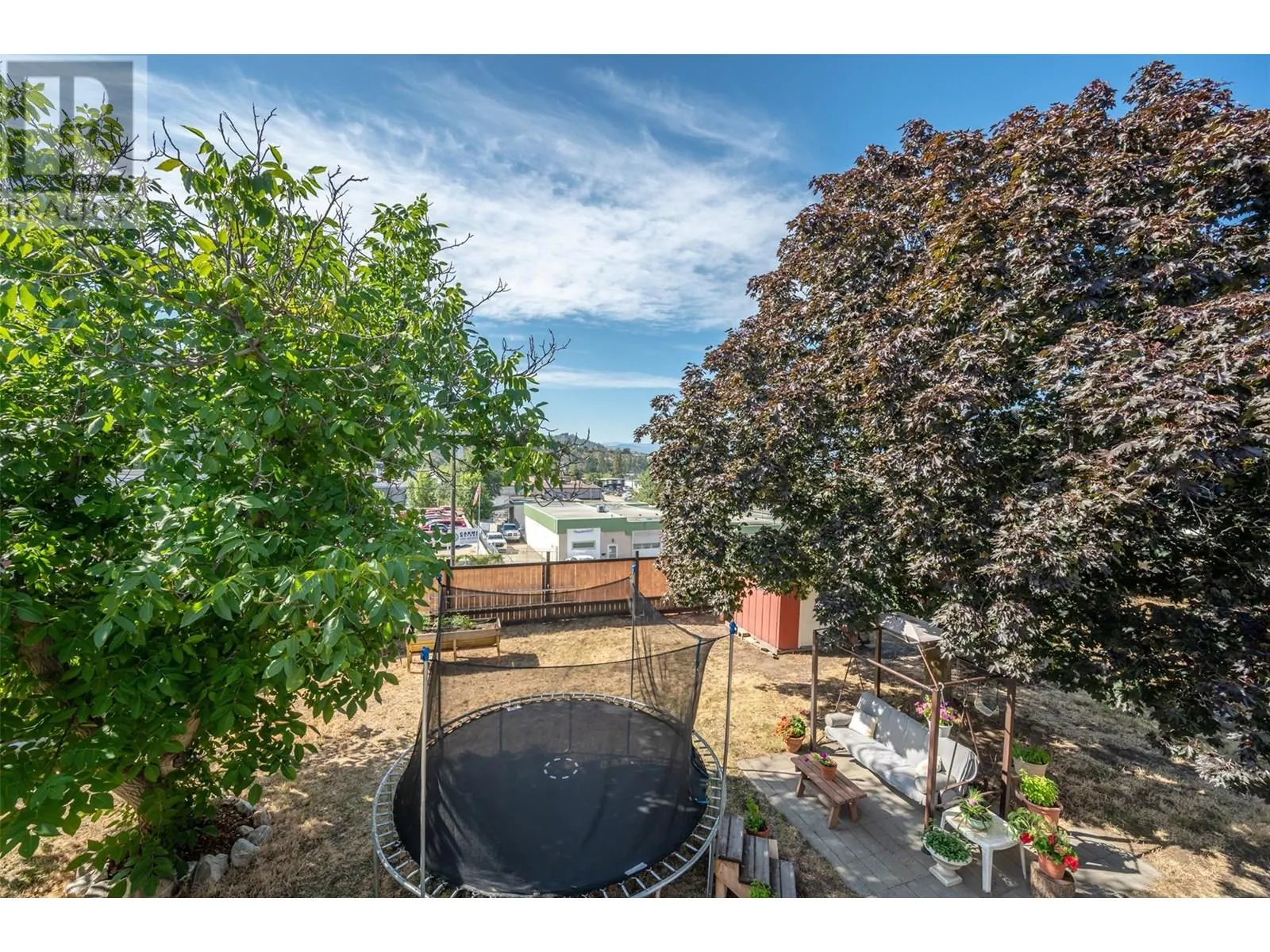 112 DUNANT Place
