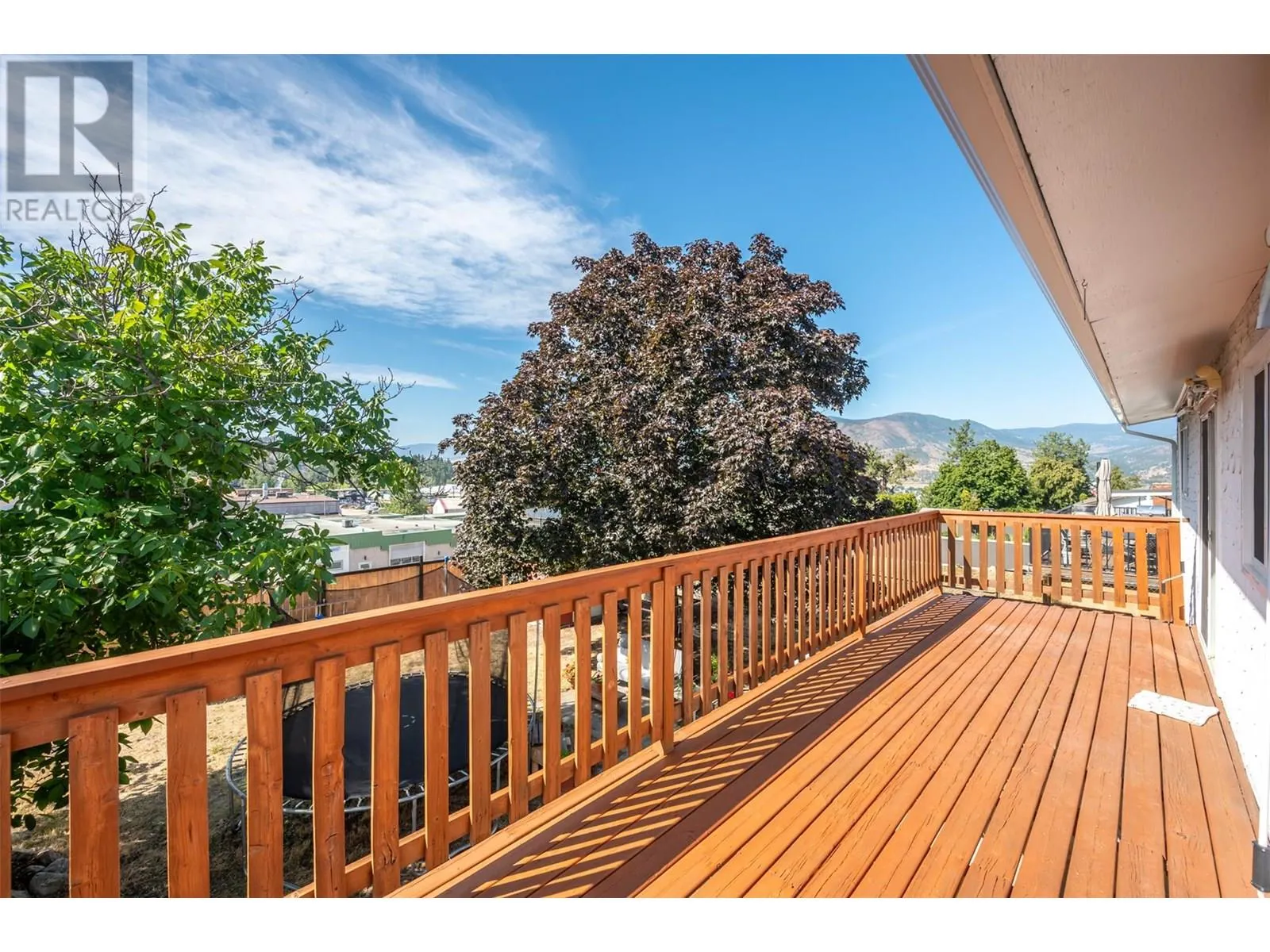 112 DUNANT Place