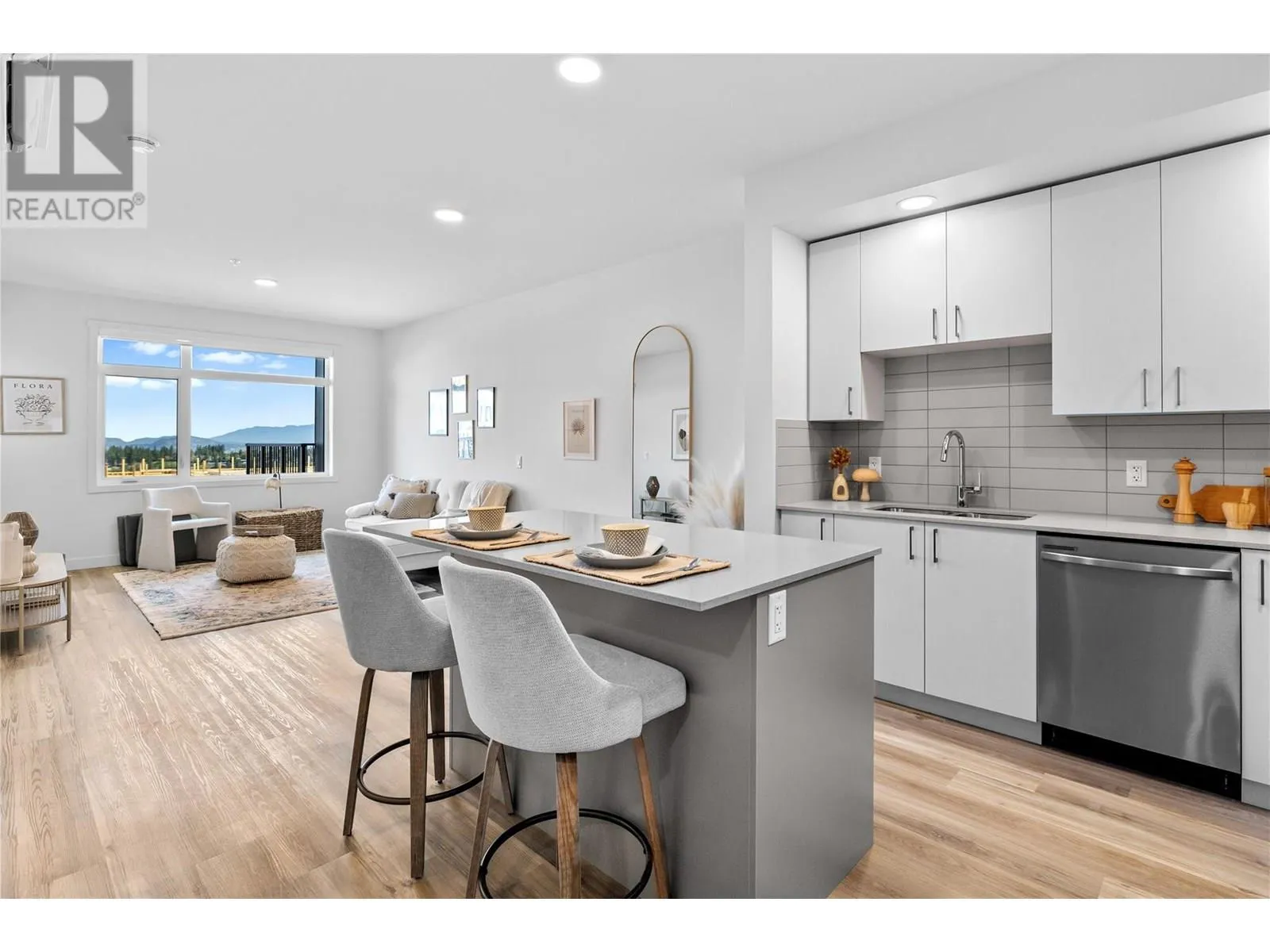 1057 Frost Road Unit# 215