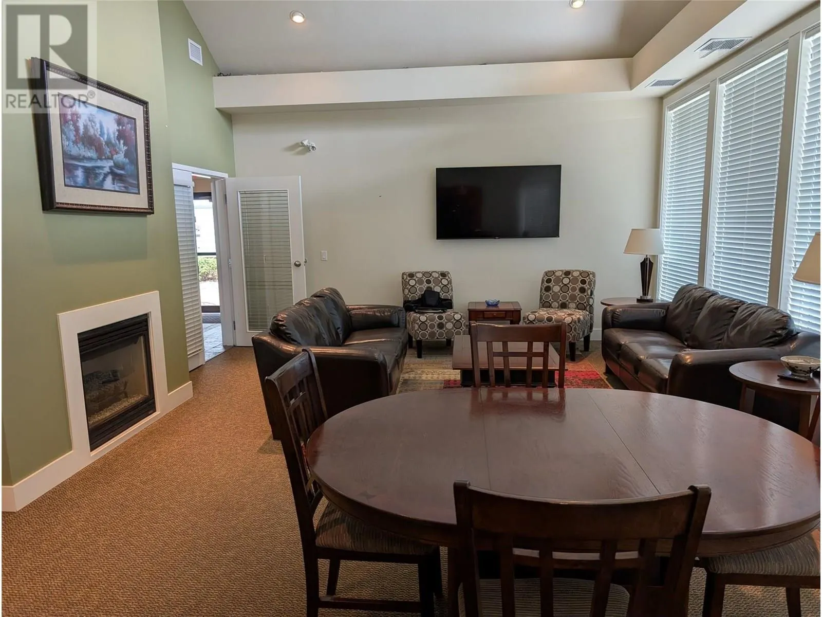 2532 Shoreline Drive Unit# 118