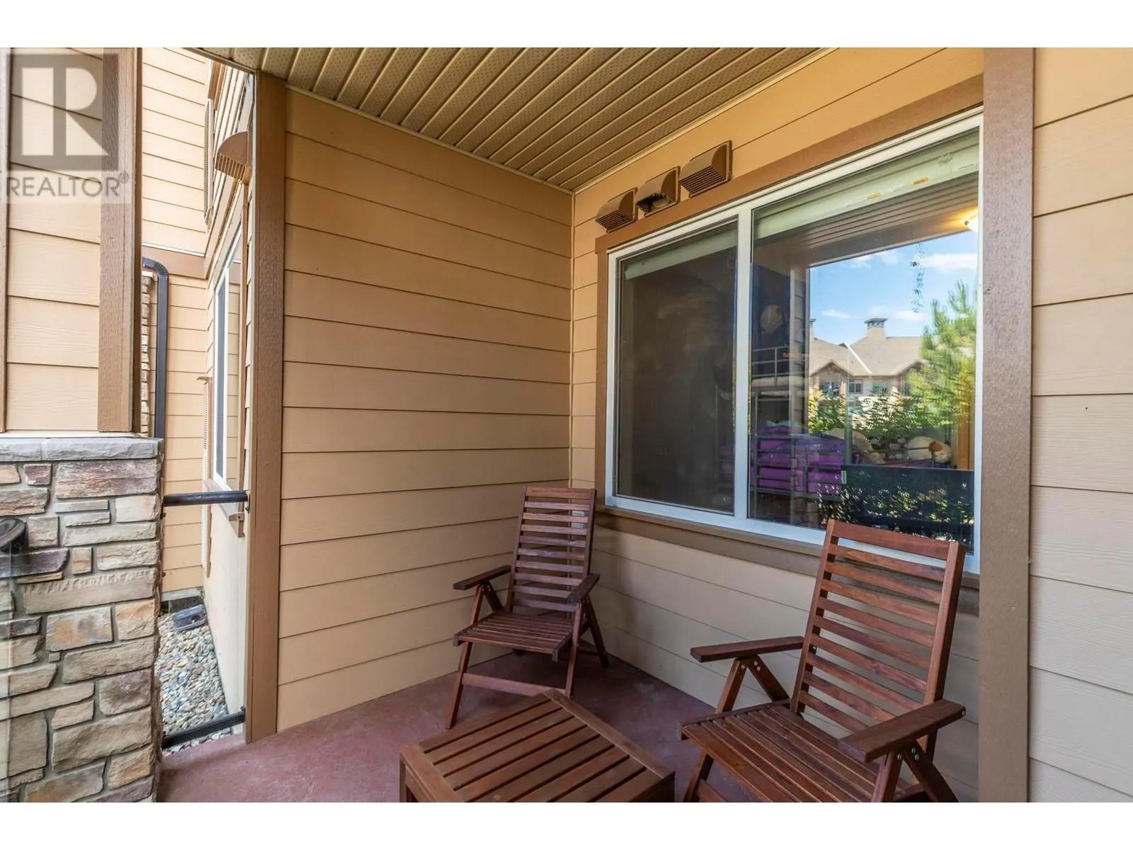 2532 Shoreline Drive Unit# 102