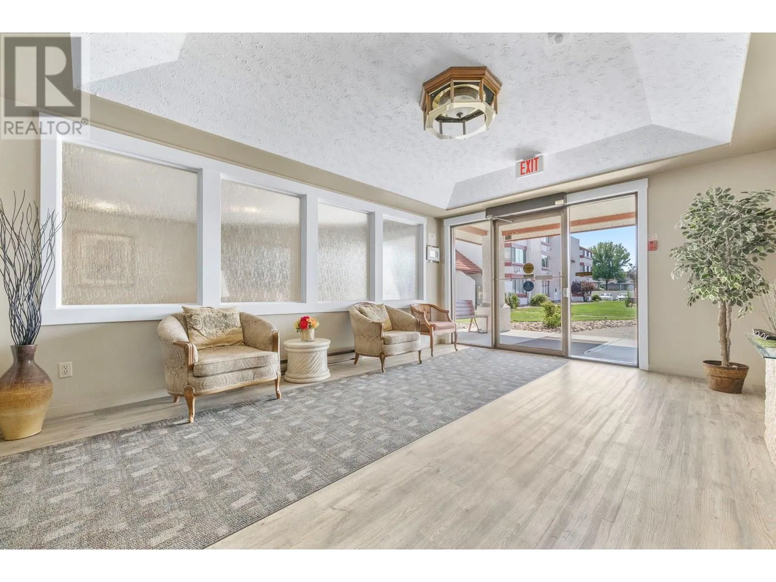 2085 Gordon Drive Unit# 116