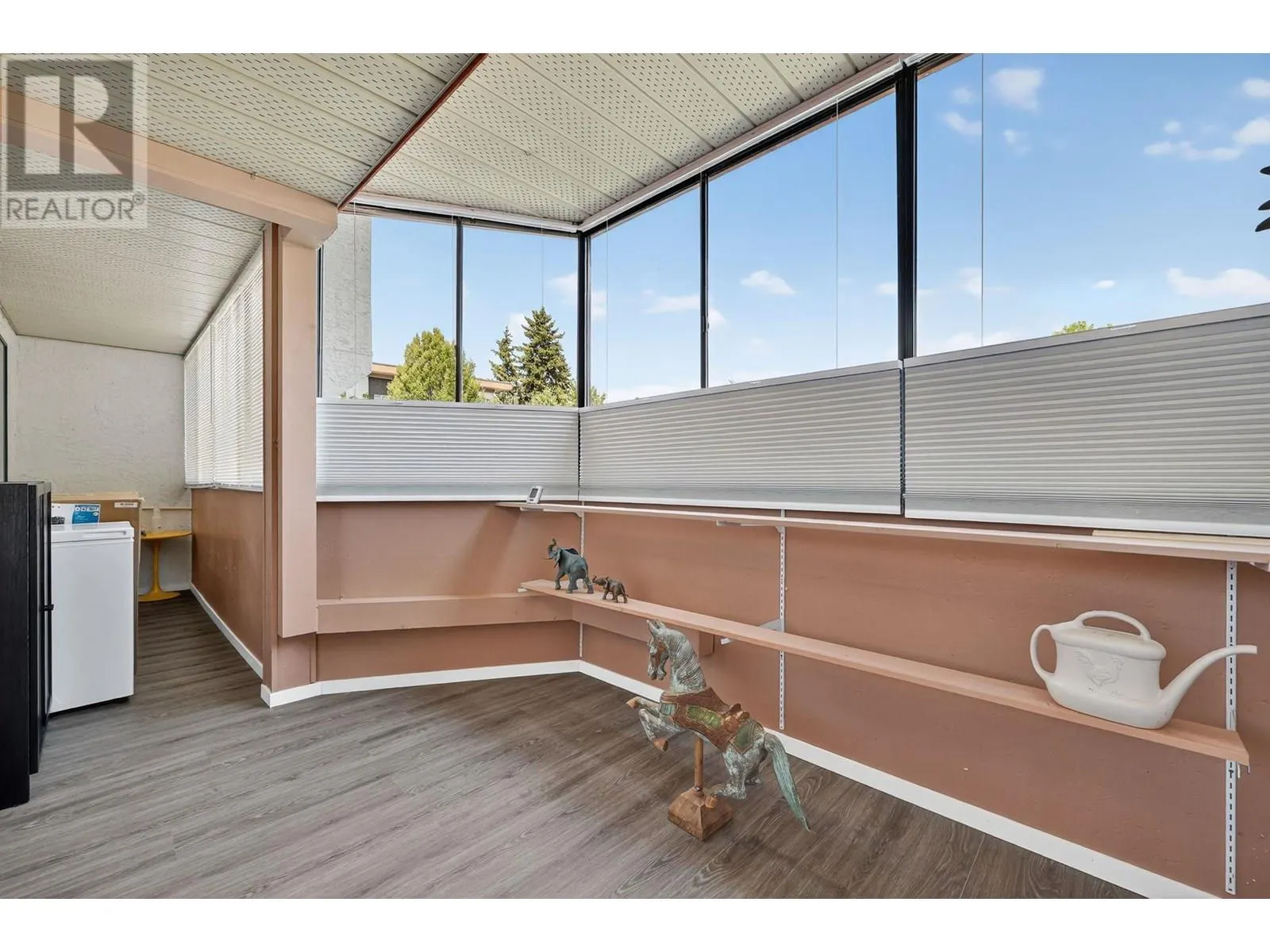 2085 Gordon Drive Unit# 116