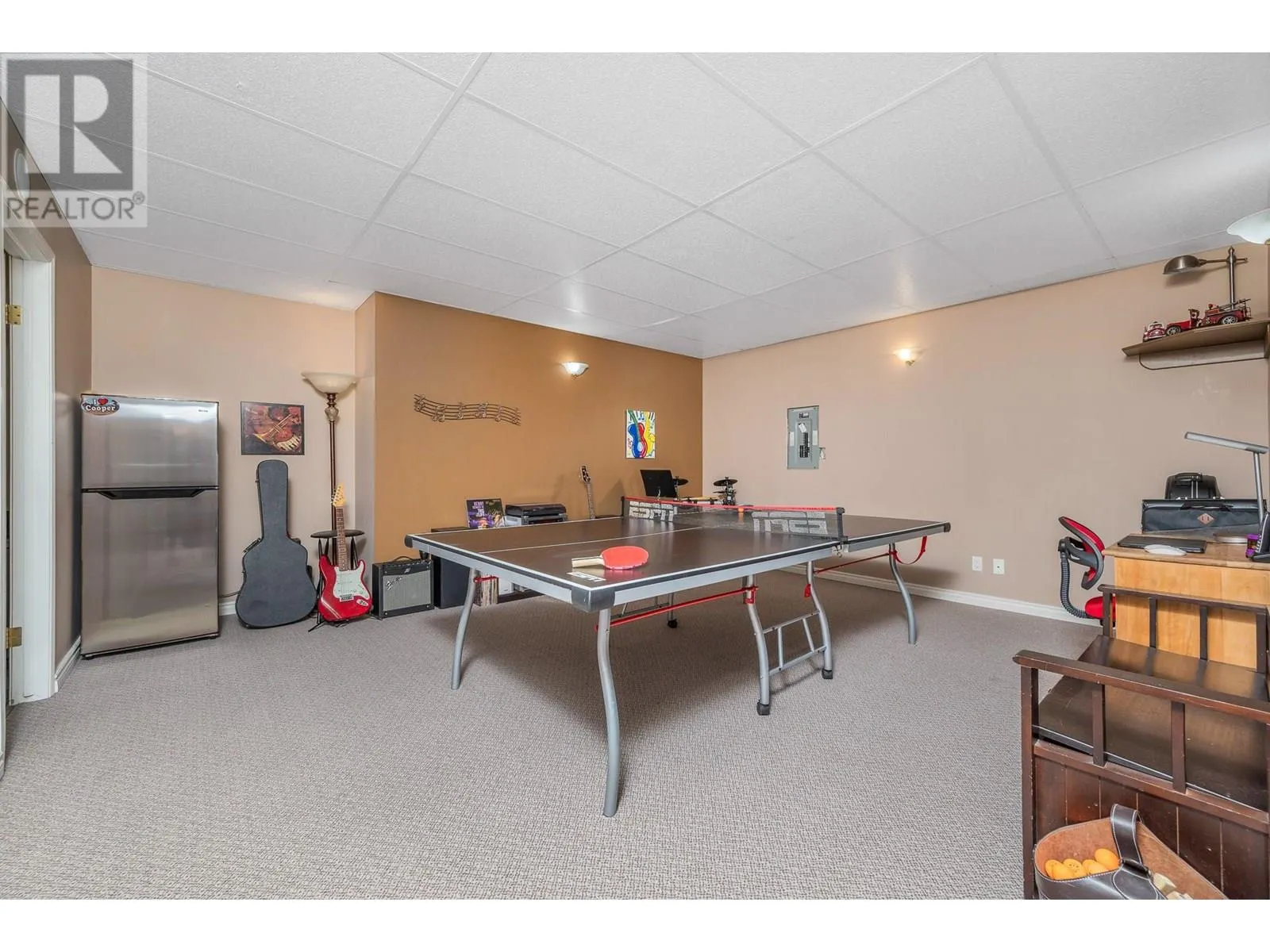 8853 Braeburn Drive