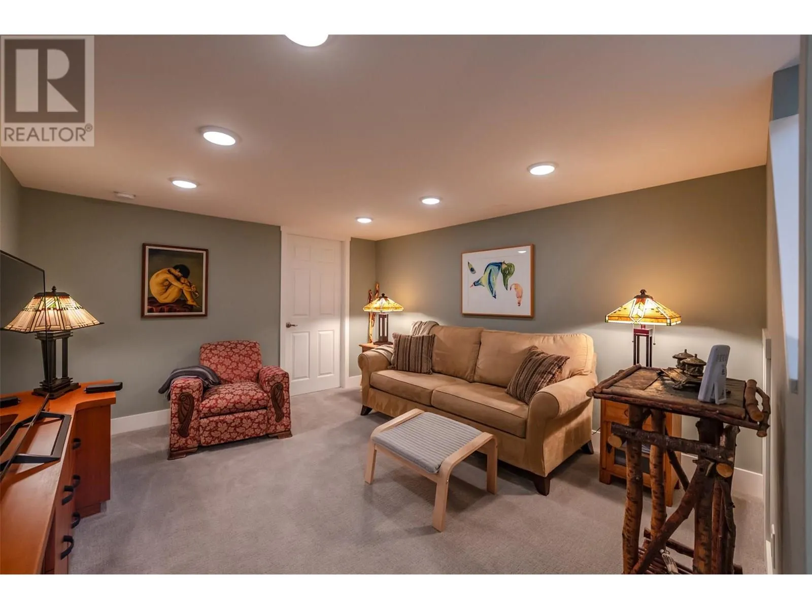 6833 Meadows Drive Unit# 29