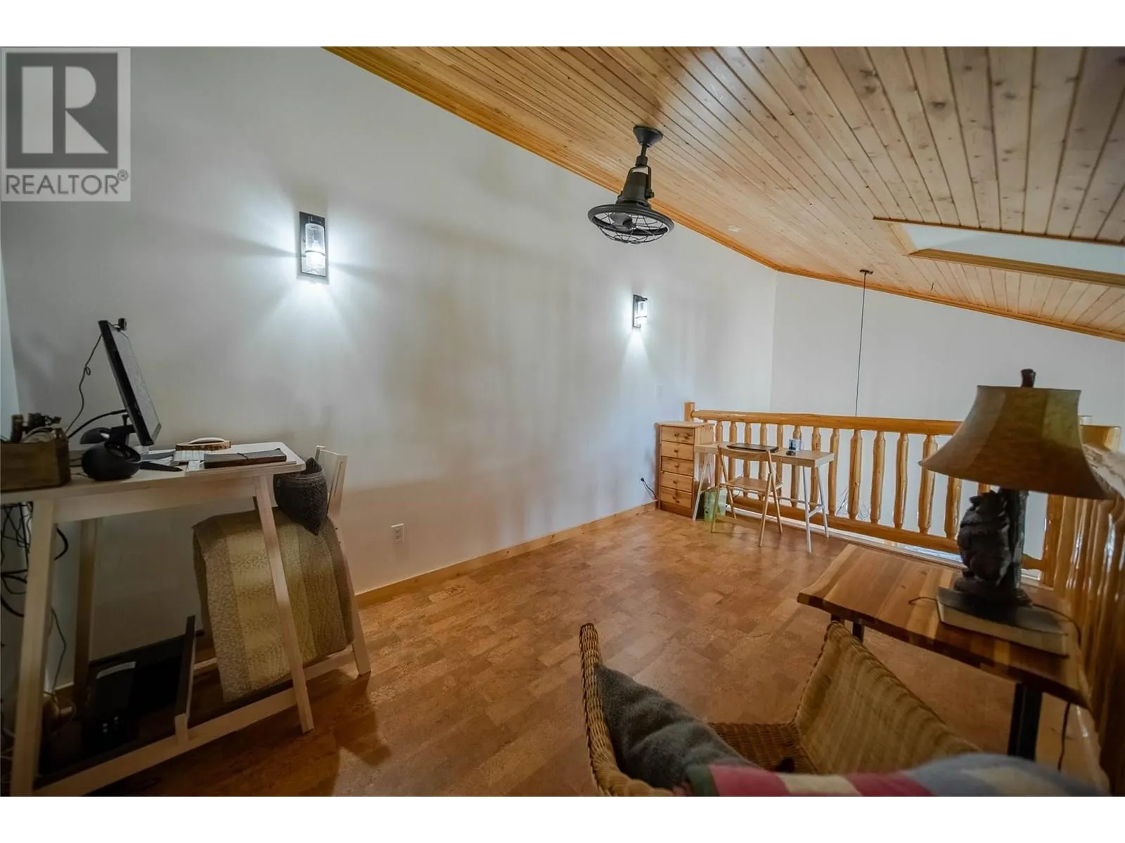 1A Spruce Place