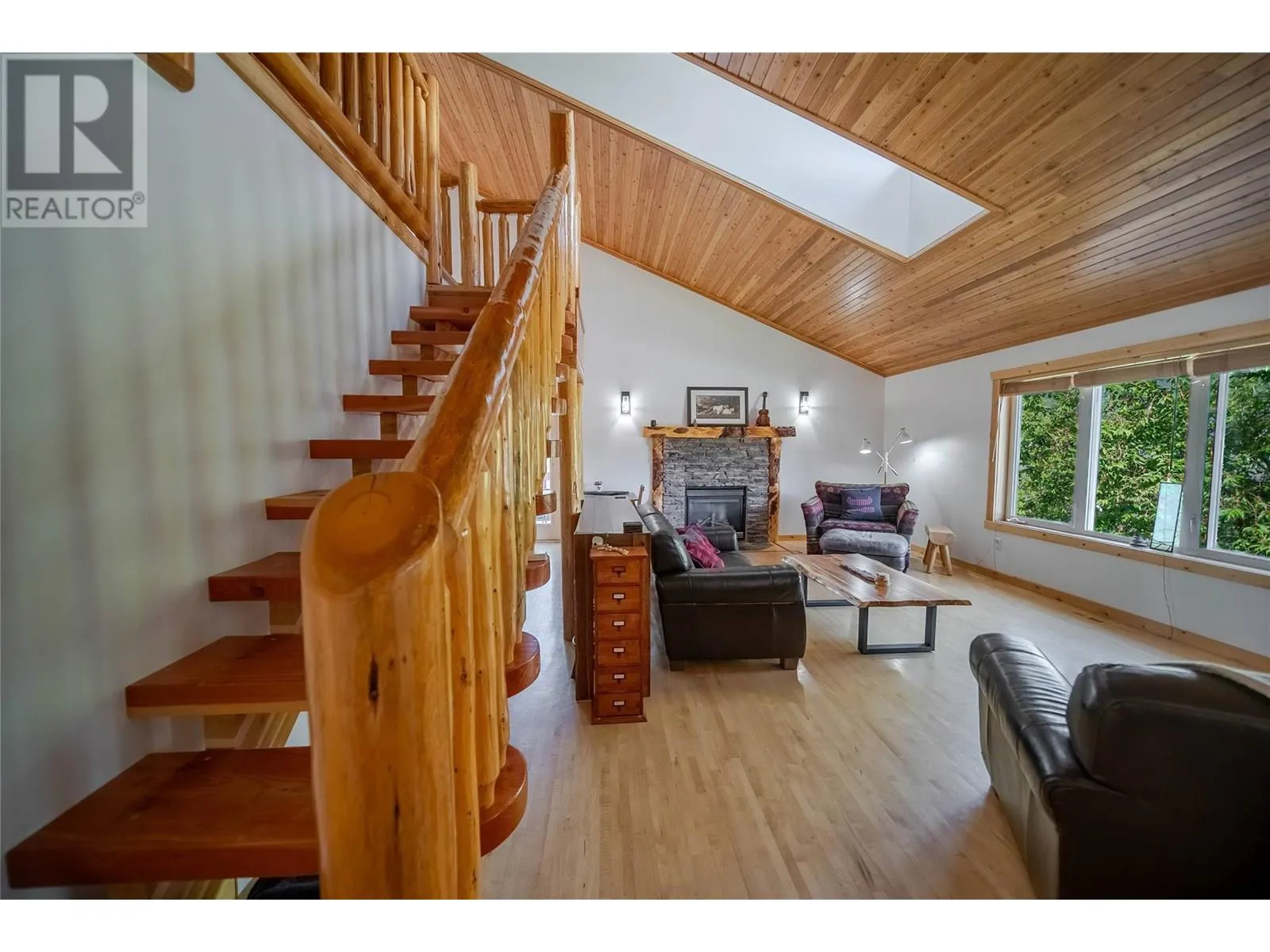 1A Spruce Place