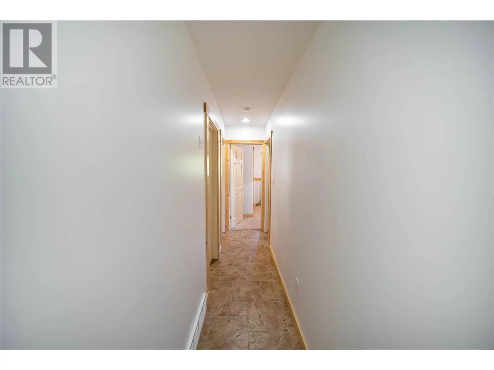 1A Spruce Place