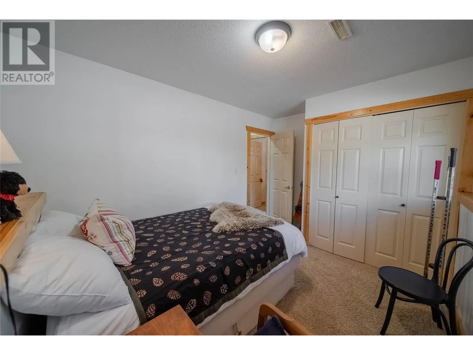 1A Spruce Place