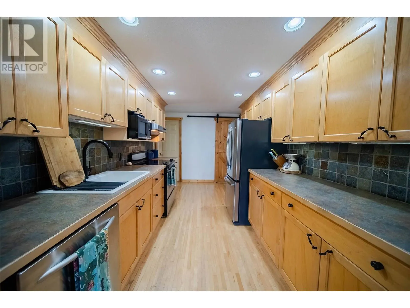 1A Spruce Place