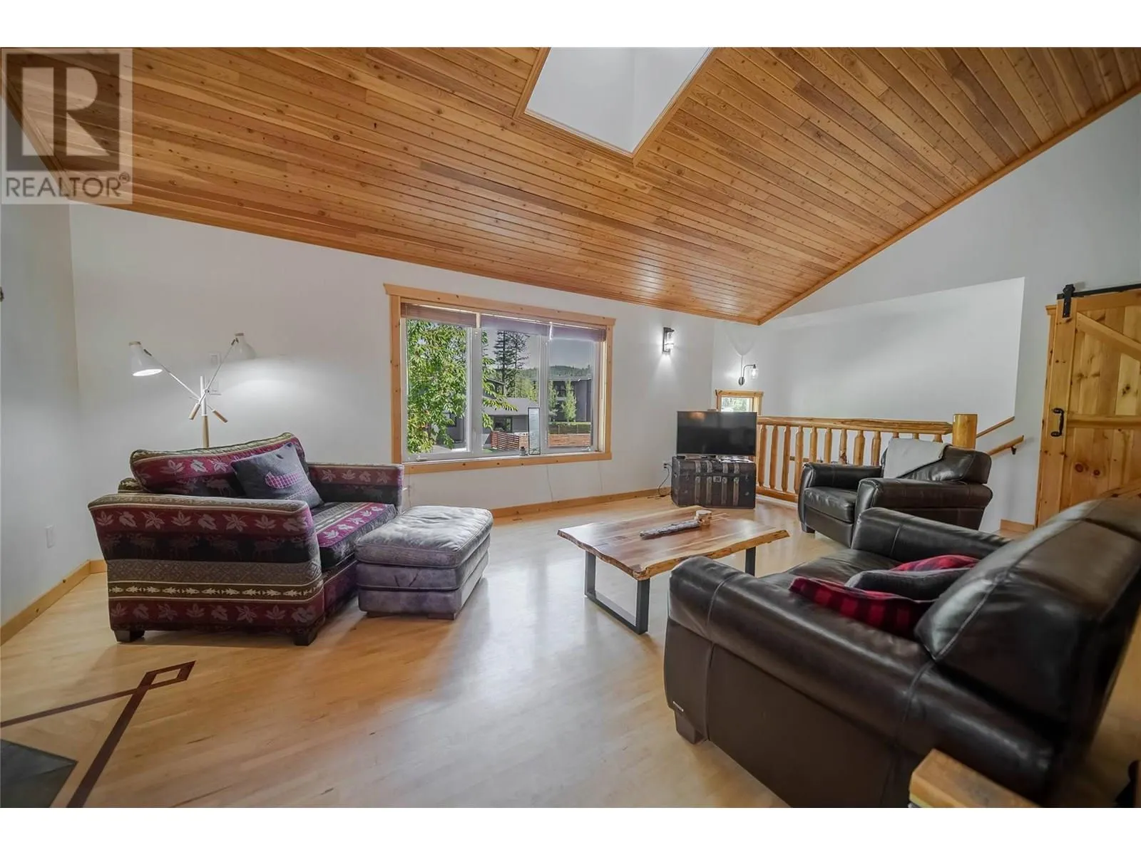 1A Spruce Place