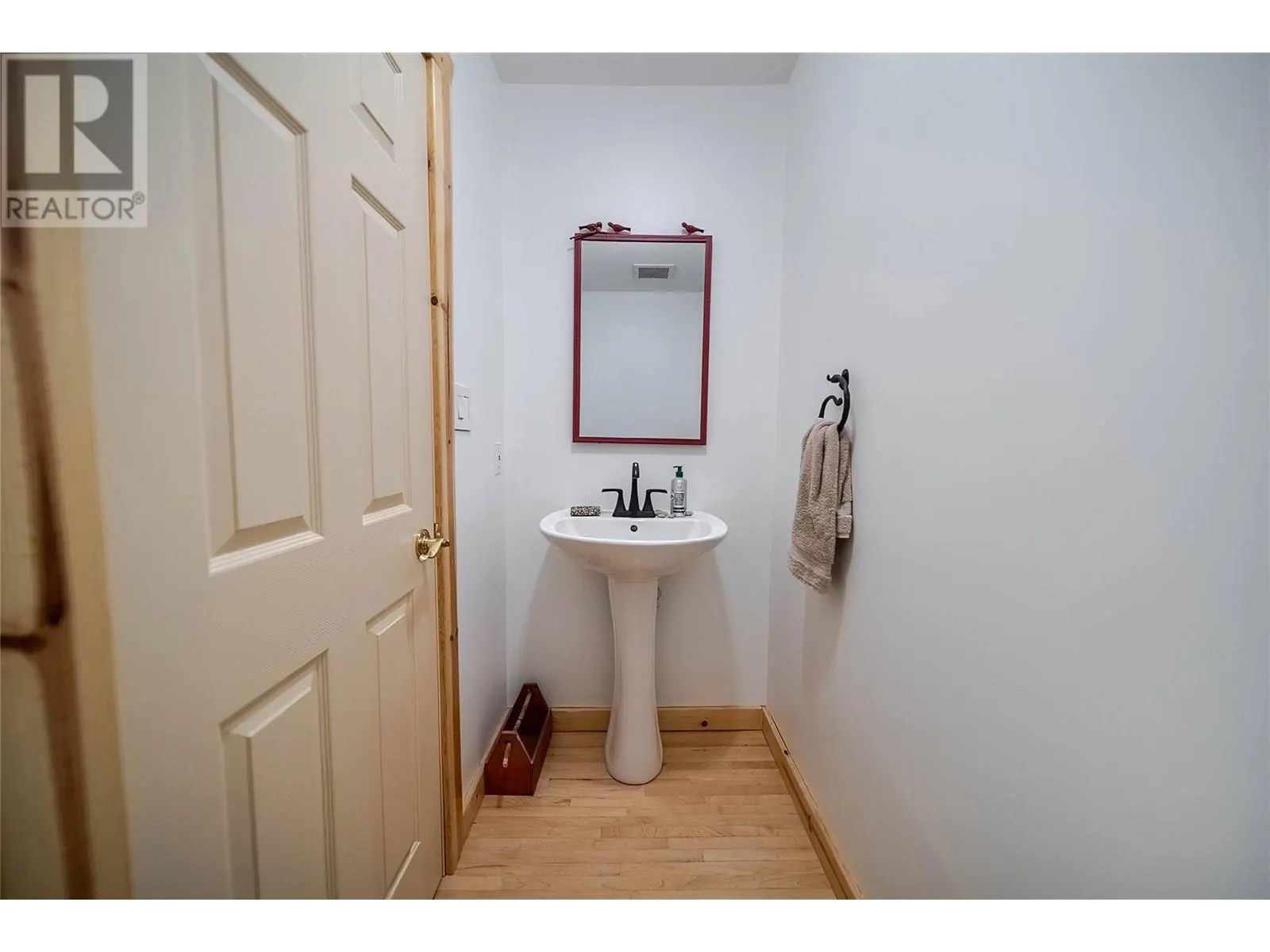 1A Spruce Place