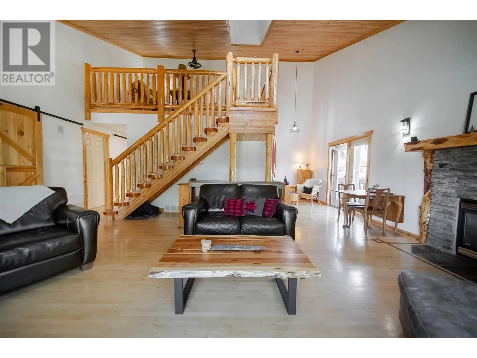 1A Spruce Place