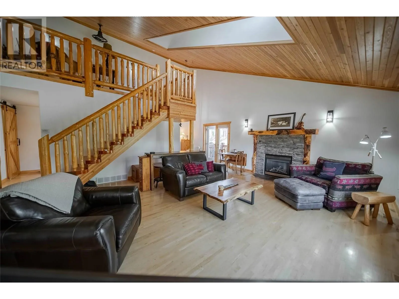 1A Spruce Place