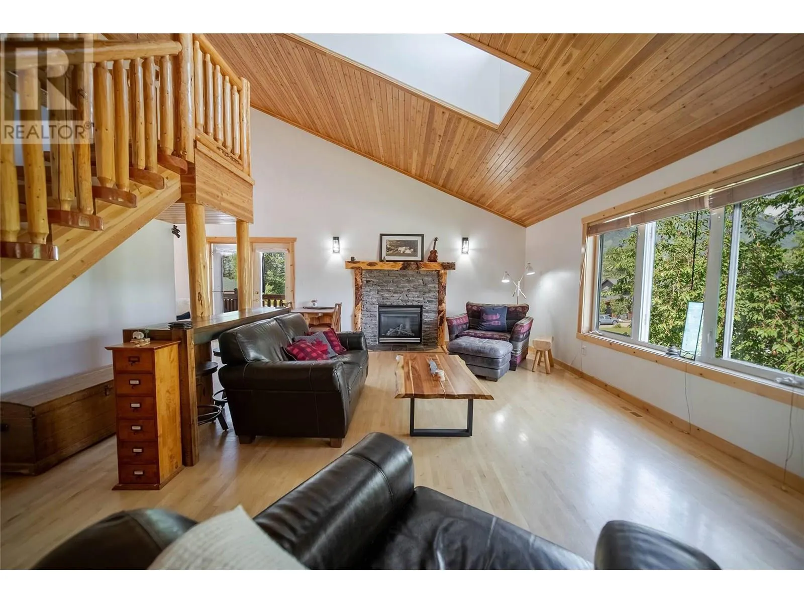 1A Spruce Place