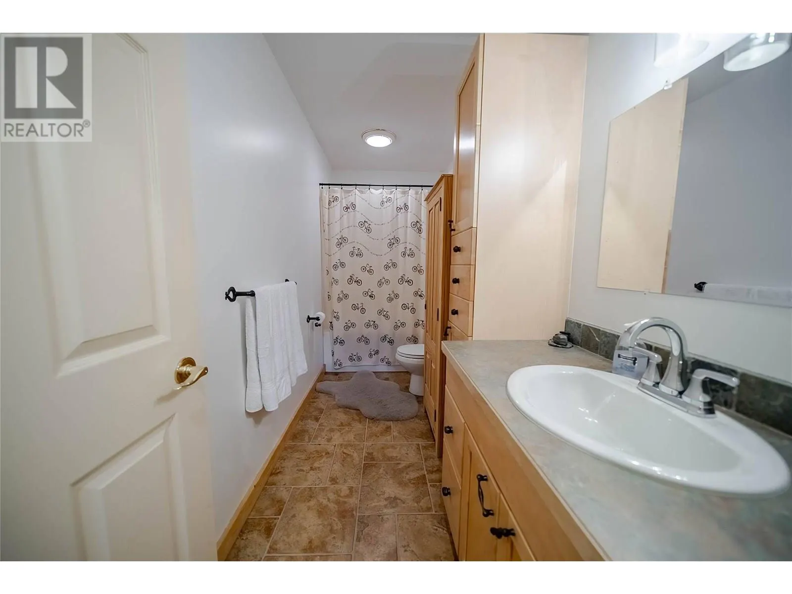 1A Spruce Place