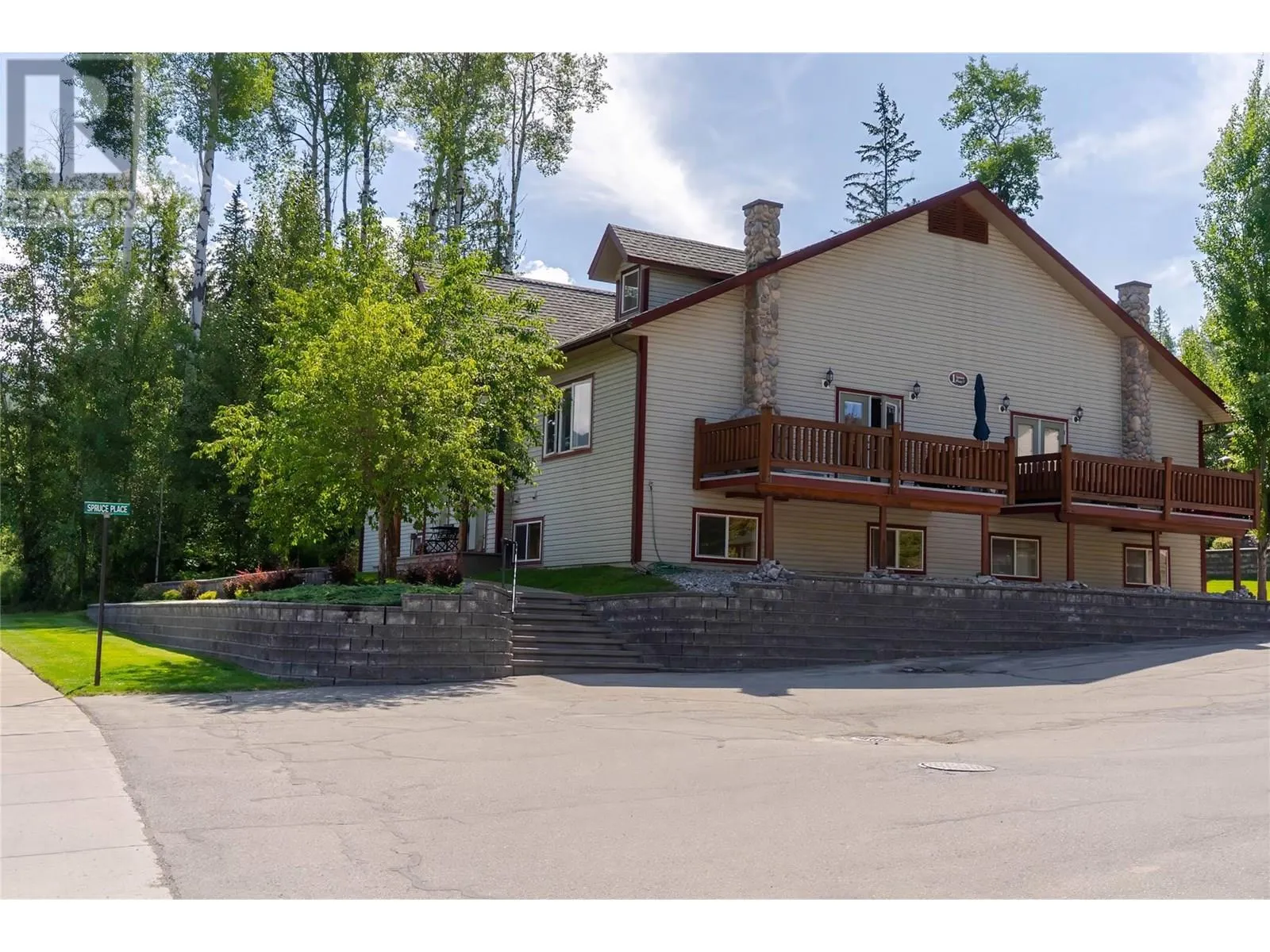 1A Spruce Place