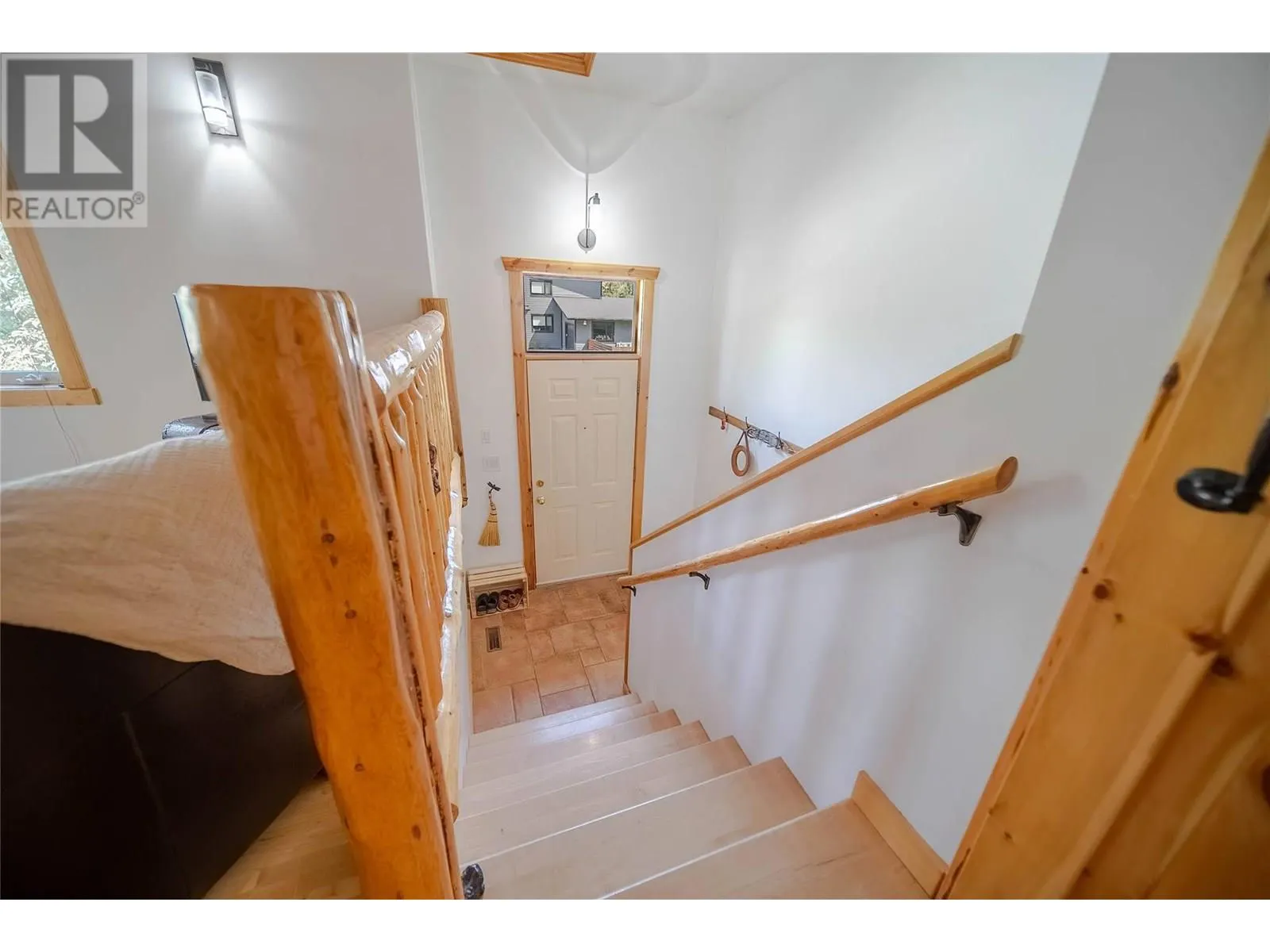 1A Spruce Place