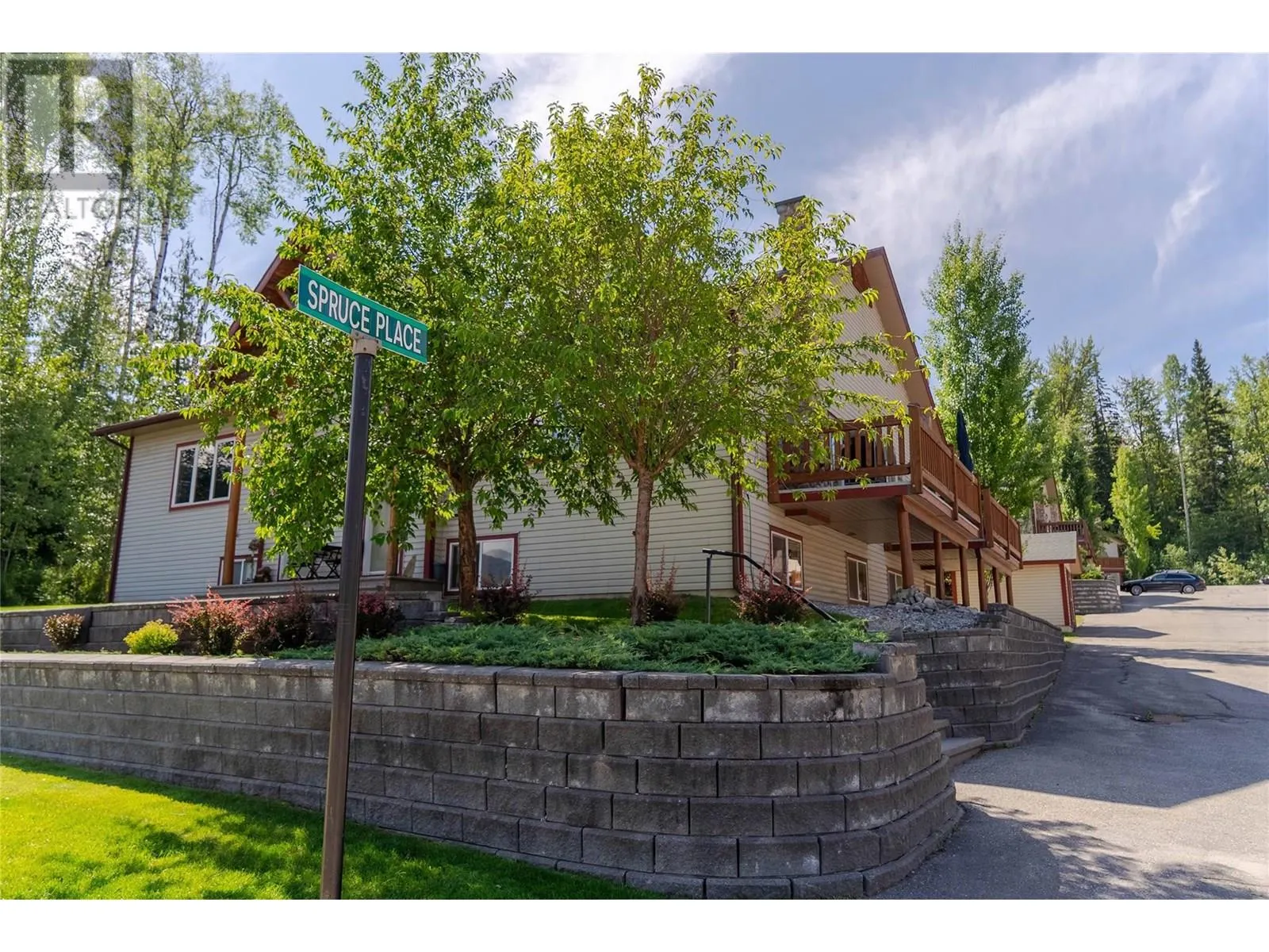 1A Spruce Place
