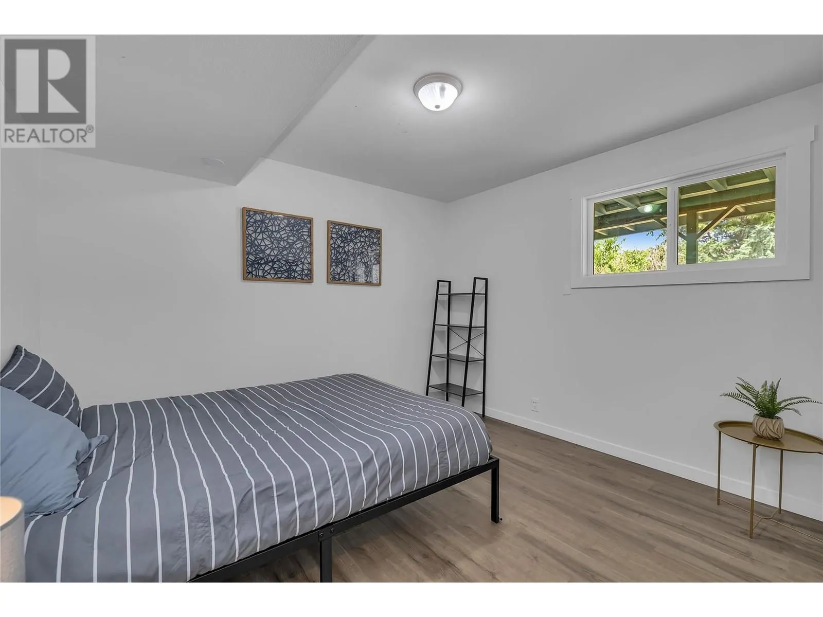 1301 Ponderosa Road