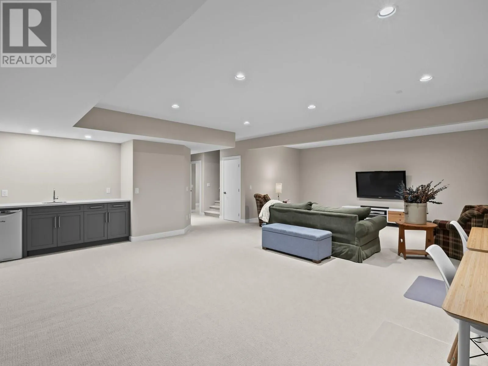 80 Forest Edge Drive