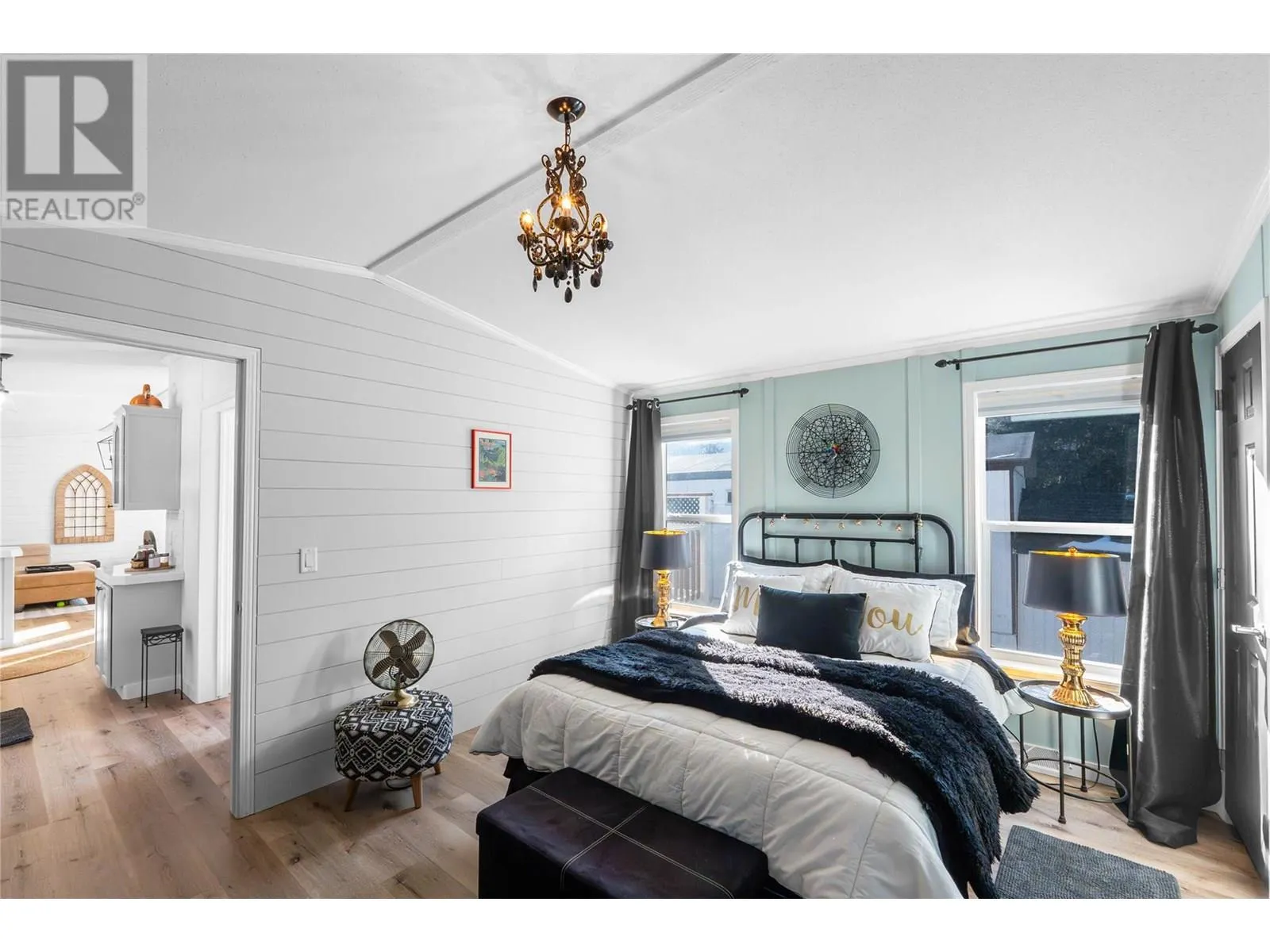 5371 Princeton Avenue Unit# 18